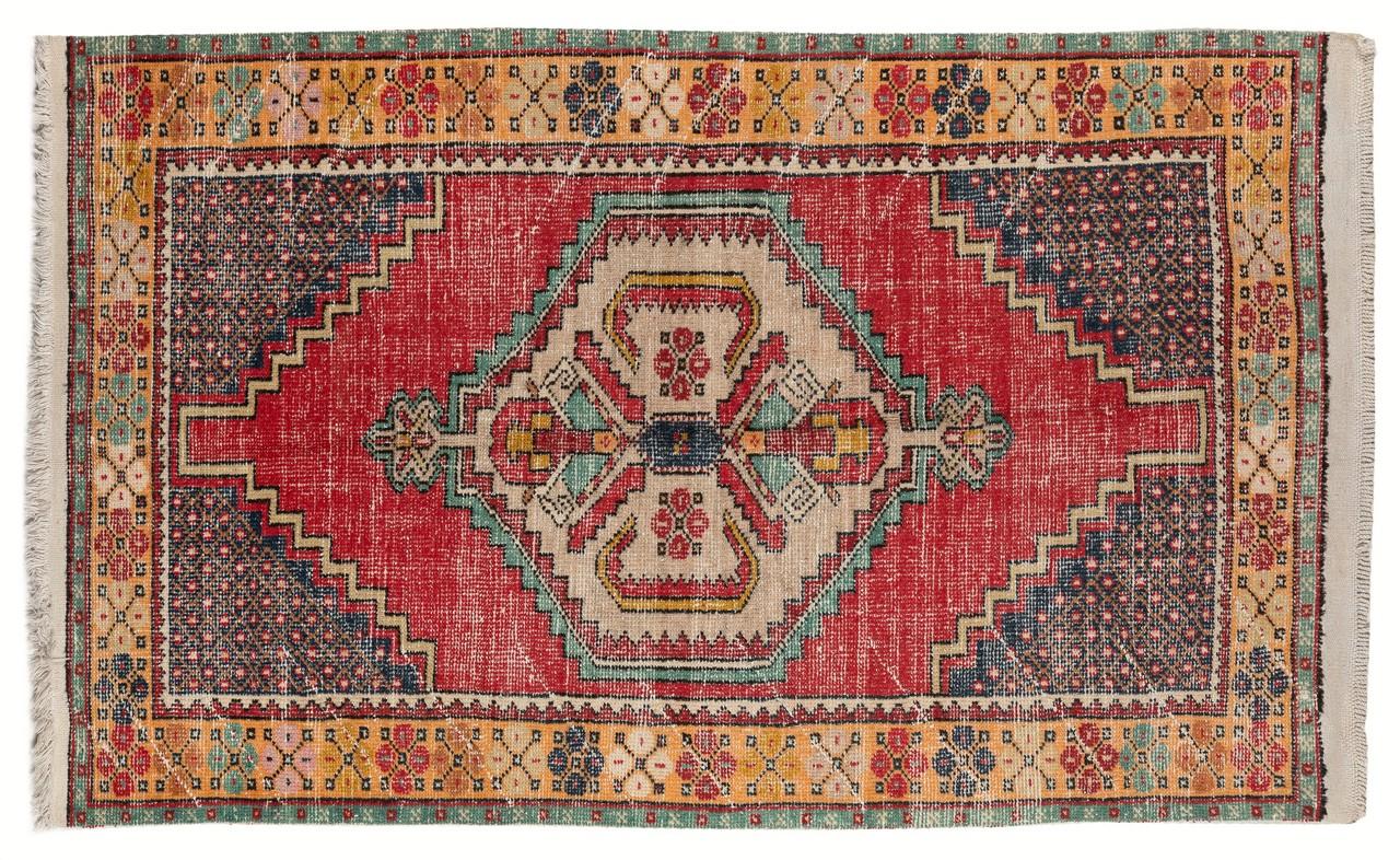 3.7x6 F Hand-Knotted Vintage Turkish Accent Rug with Tribal Style, One of a kind In Good Condition For Sale In Philadelphia, PA