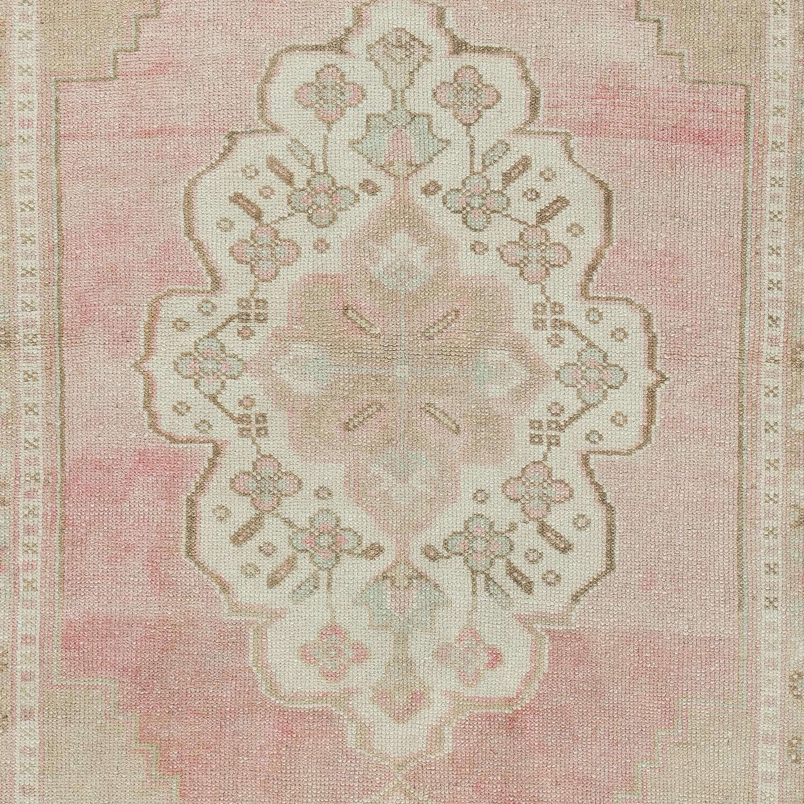 Alfombra Oriental Turca Vintage de 3,7x6,4 Pies. Alfombra única hecha a mano. 100% lana Anudado a mano en venta