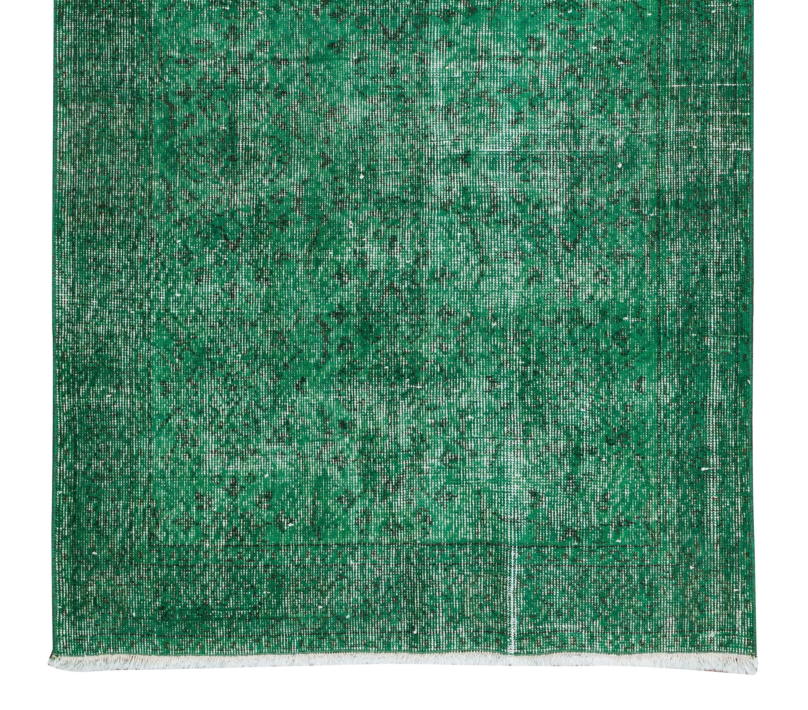 20th Century Handmade Vintage Turkish Accent Rug in Green 4 Modern Home & Office For Sale