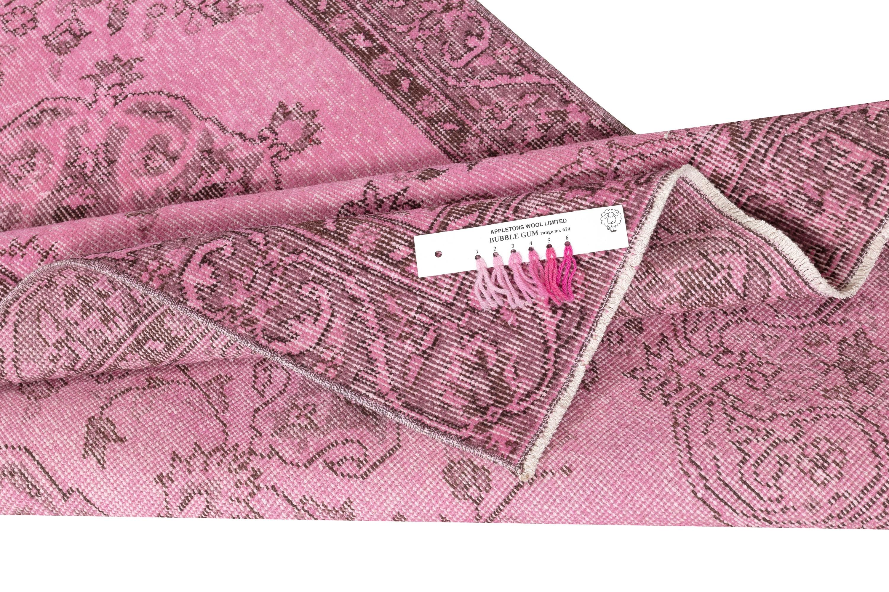 3.7x6.7 Ft Rosa Vintage Teppich für moderne Haus und Büro. Handgeknüpft in der Türkei (Moderne) im Angebot