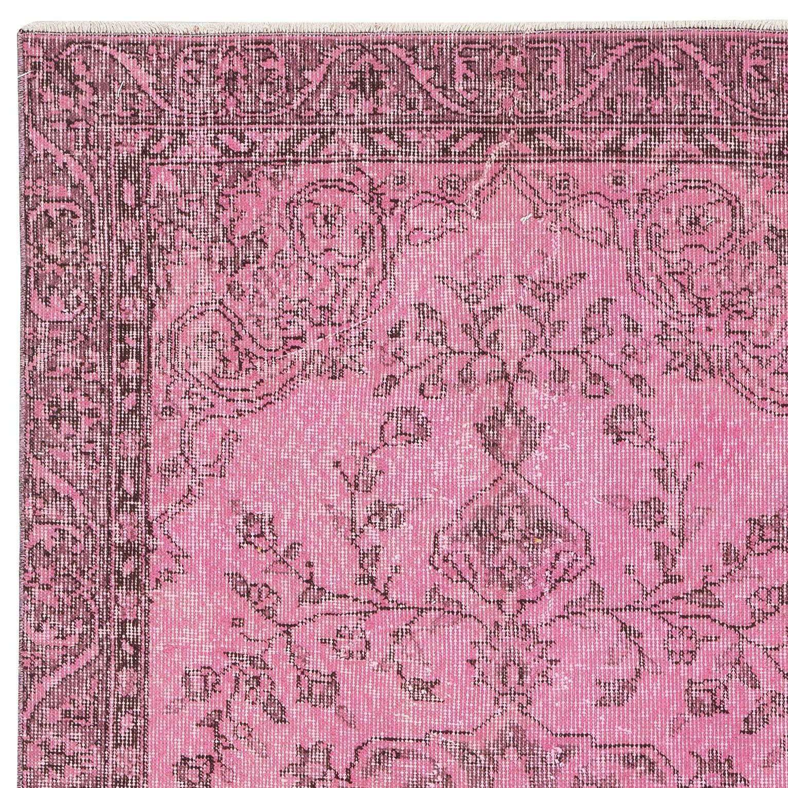 3.7x6.7 Ft Rosa Vintage Teppich für moderne Haus und Büro. Handgeknüpft in der Türkei im Zustand „Gut“ im Angebot in Spring Valley, NY