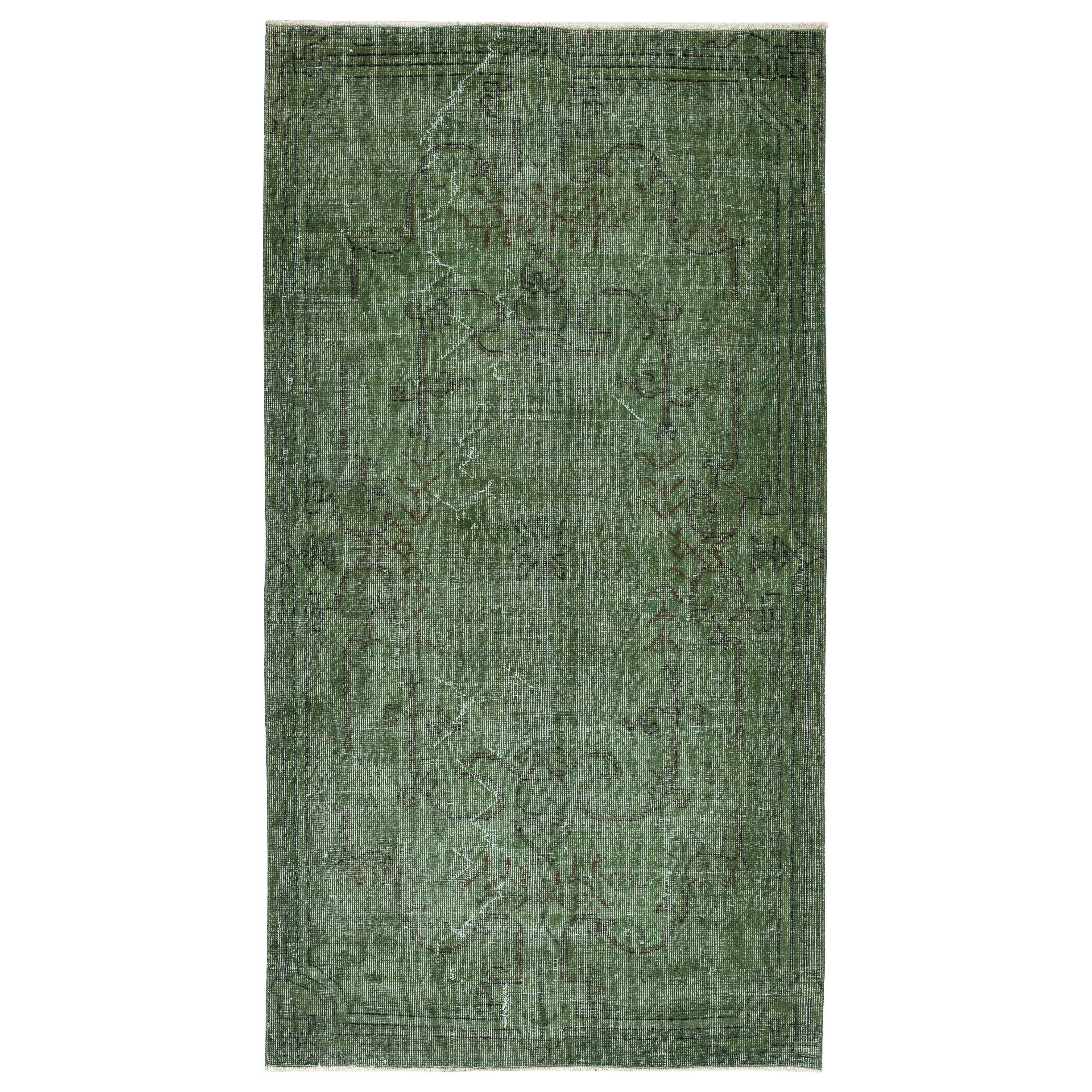 Tappeto vintage 3.7x6.7 Ft sovratinto in verde per interni moderni. Realizzato a mano in Turchia