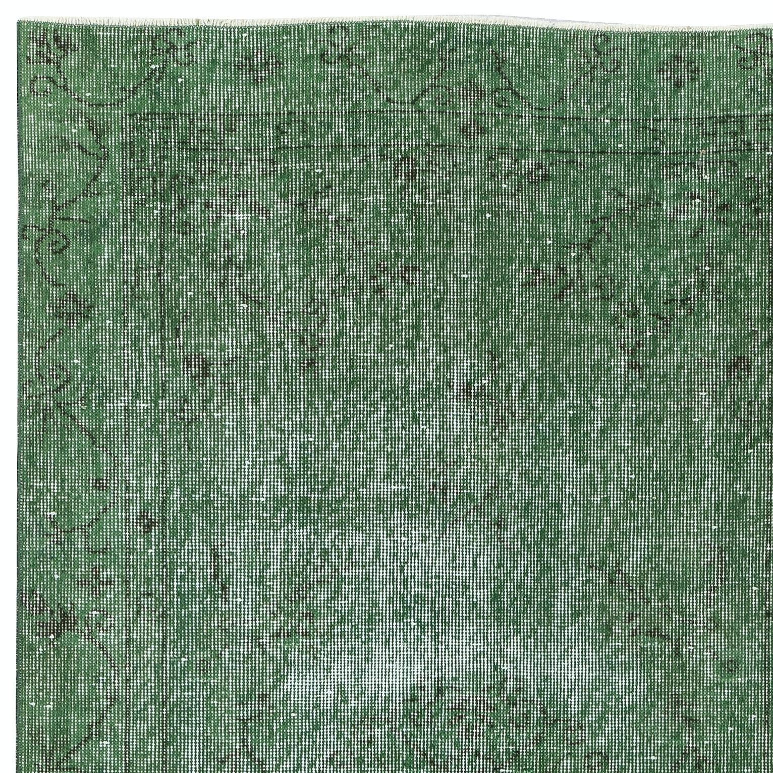 3,7x6,8 Fuß handgefertigter türkischer Vintage-Teppich in Grün gefärbt für moderne Innenräume (Handgeknüpft) im Angebot