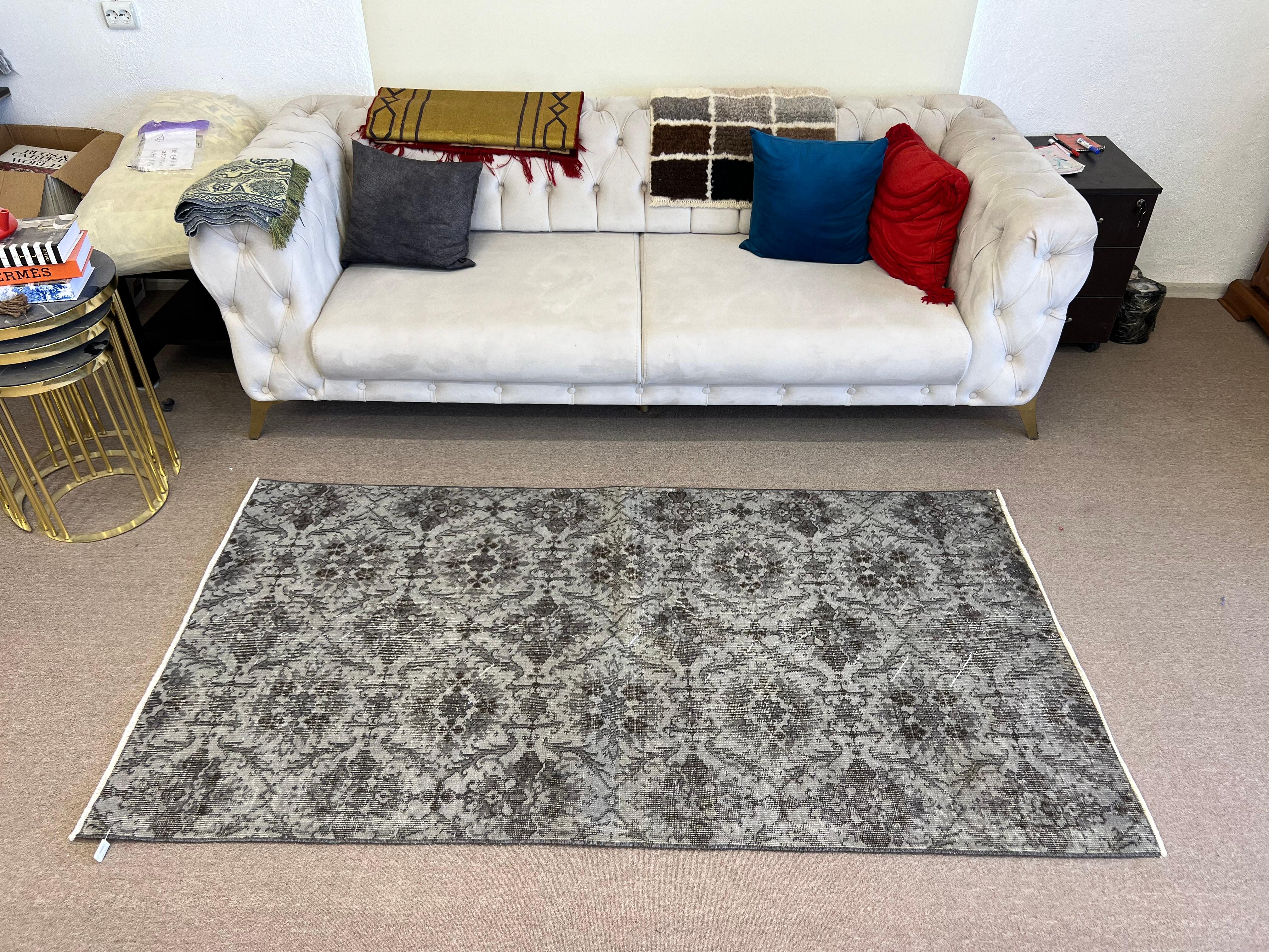 3.7x6.8 Ft Vintage Handmade Turkish Deco Wool Rug, Floral Pattern Floor Covering For Sale 1