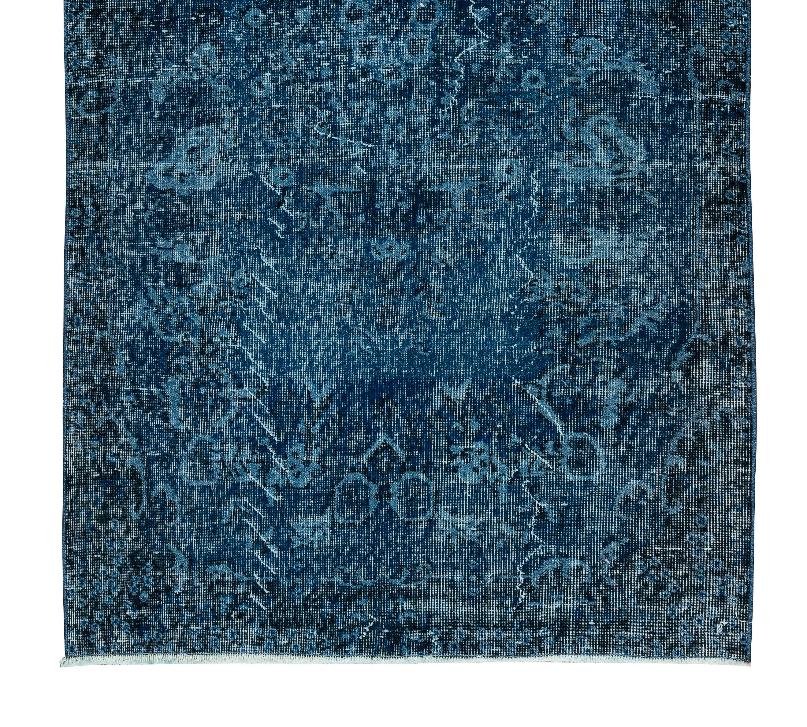 20th Century 3.7x7 Ft Handmade Turkish Accent Rug in Navy Blue. Modern Dark Blue Wool Carpet For Sale