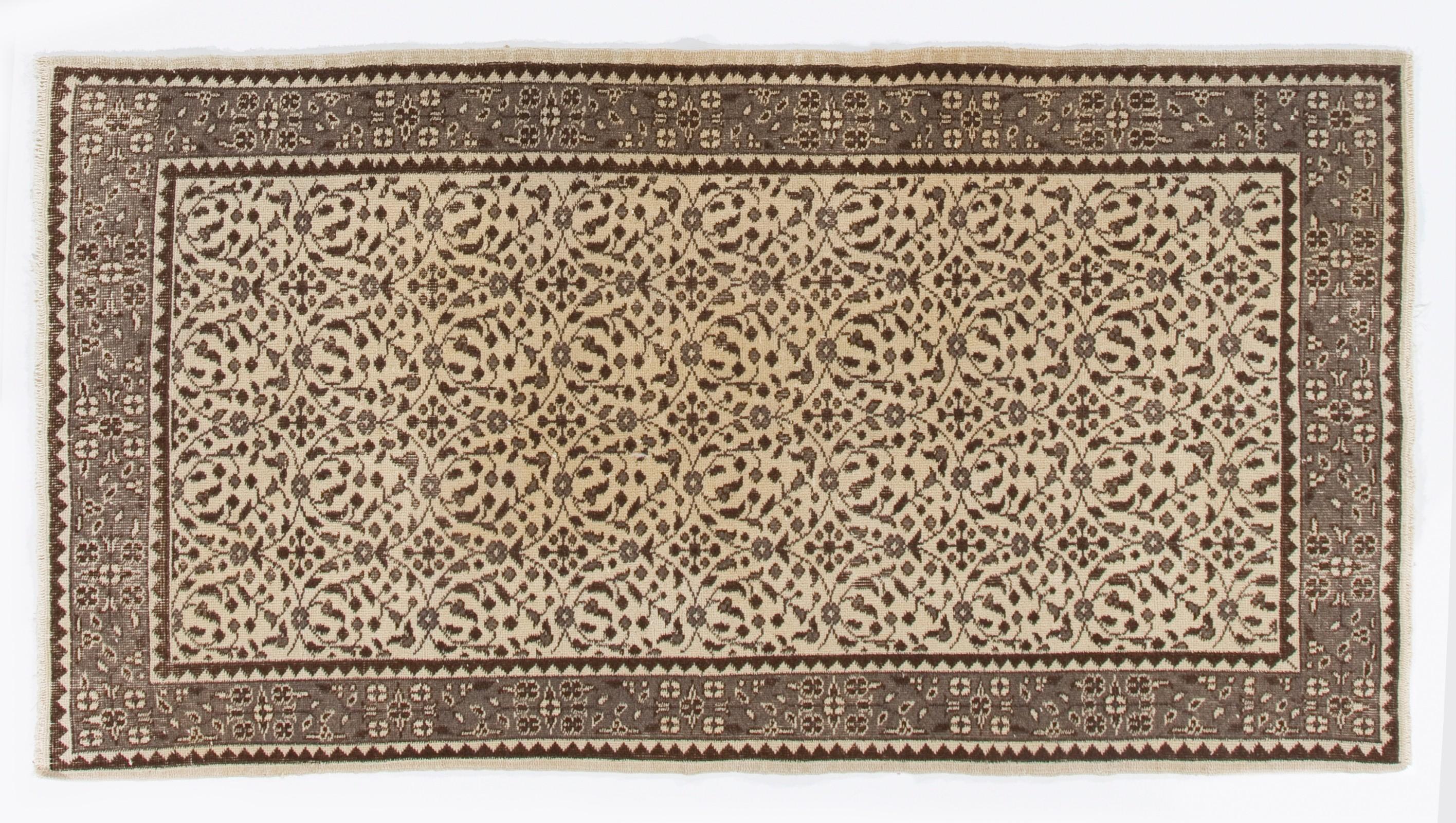 3.7x7 Ft Handgeknüpfter Anatolischer Oushak-Akzent-Teppich mit Blumenmuster im Zustand „Gut“ im Angebot in Spring Valley, NY