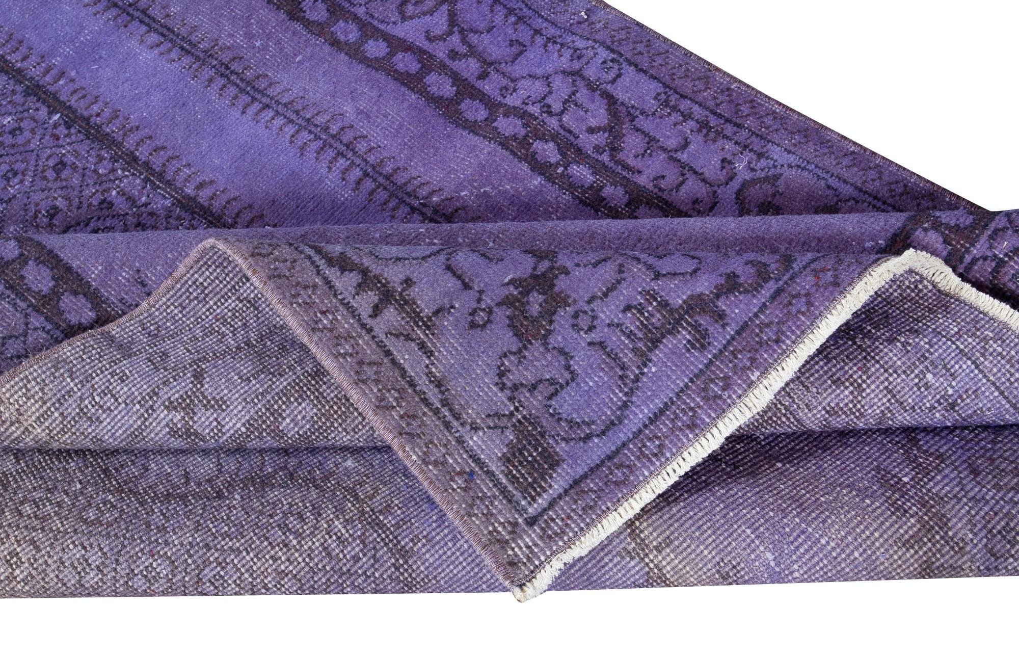 3.7x7 Ft Violett Lila Handgefertigter kleiner Teppich aus der Türkei, Great 4 Moderne Inneneinrichtung (Handgeknüpft) im Angebot