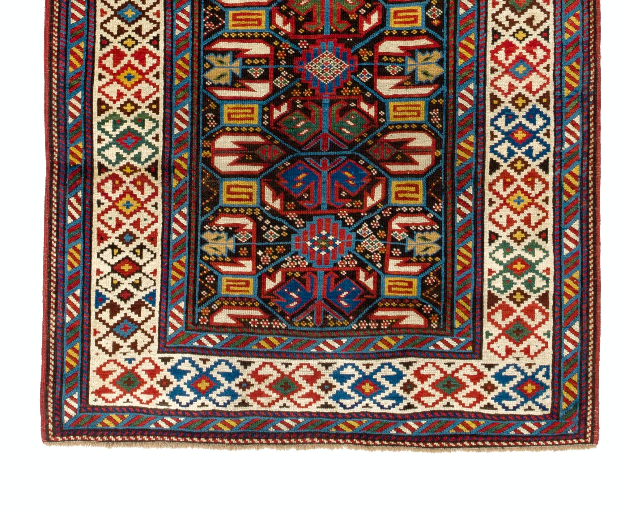 Caucasien Antique Kuba caucasien 3,7x9,5 Ft  Runner, tapis Top Shelf Collector. Vers 1870 en vente