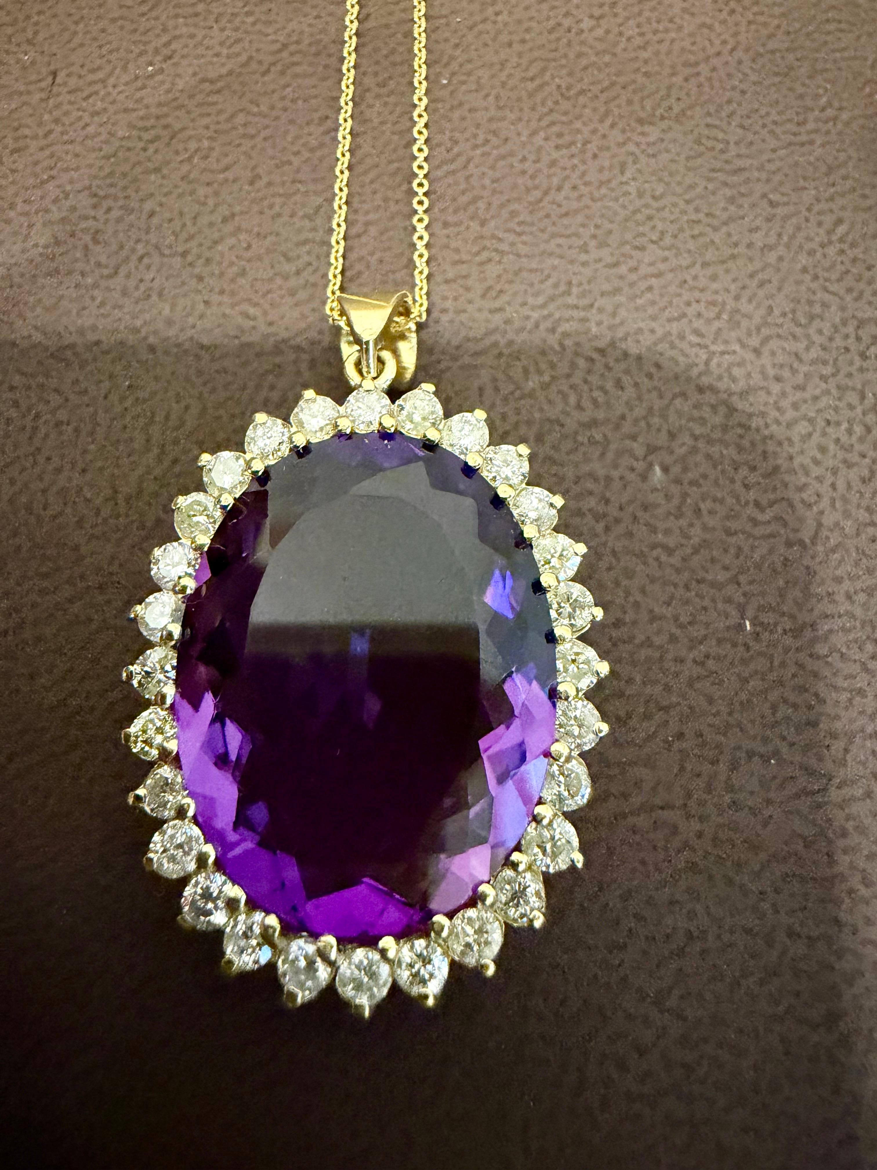 Collar Colgante Amatista 38 Quilates y Diamantes 3 Quilates Oro Amarillo 14 Kilates + Cadena Corte cojín en venta