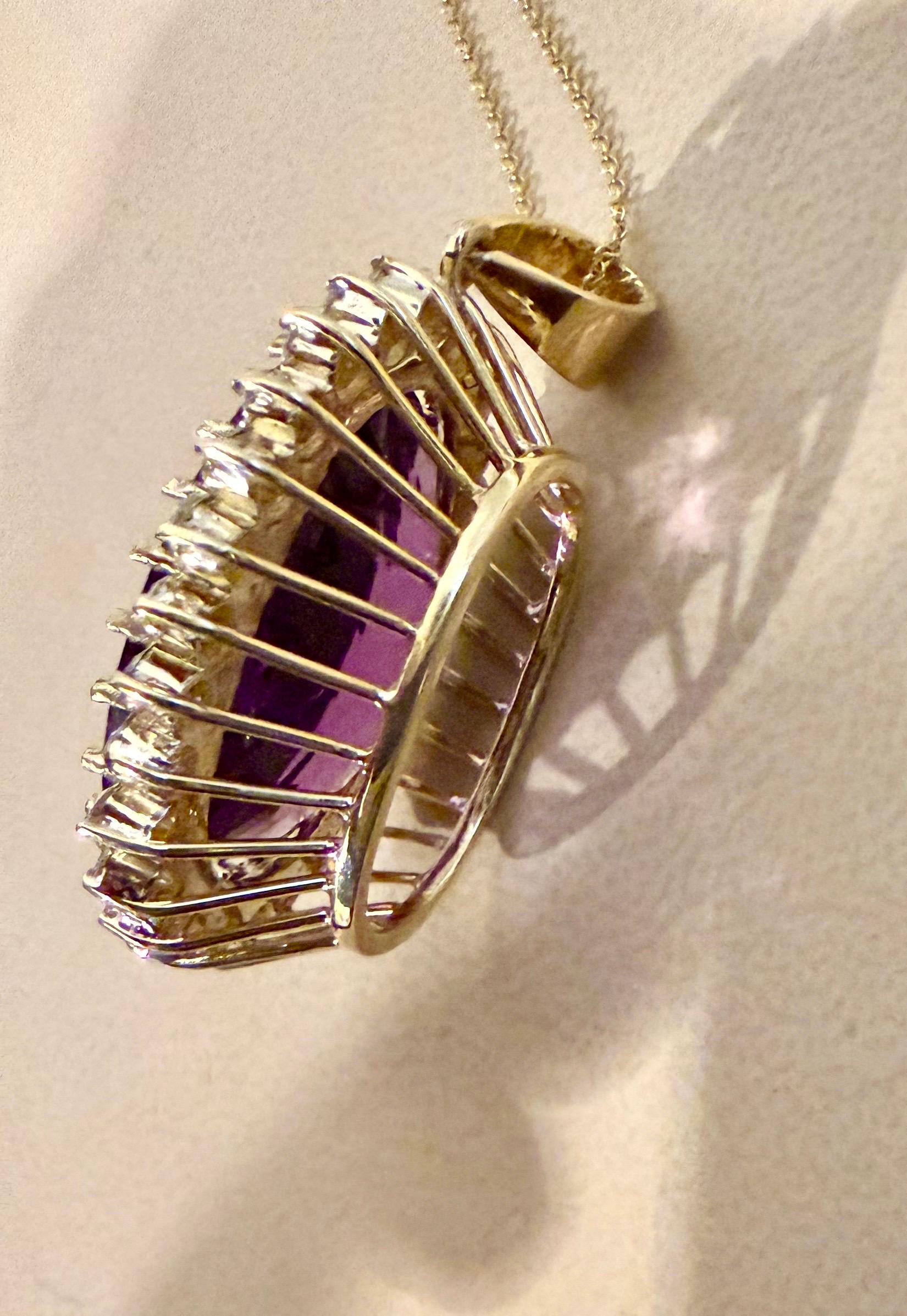 De las mujeres Collar Colgante Amatista 38 Quilates y Diamantes 3 Quilates Oro Amarillo 14 Kilates + Cadena en venta