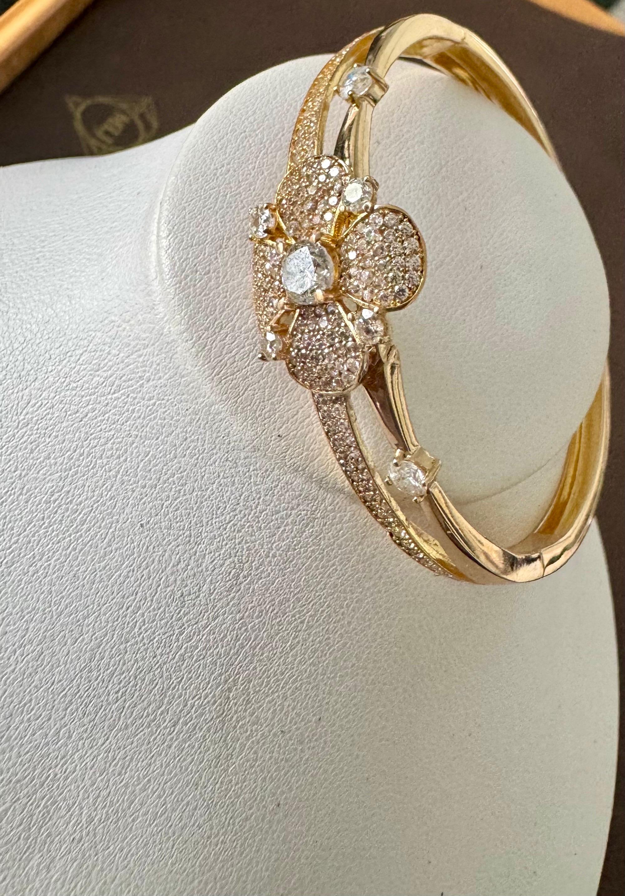 Taglio rotondo 3,8 carati di diamante in oro 14 carati Bracciale Cocktail /cuffia Estate  13,8 Gm in vendita