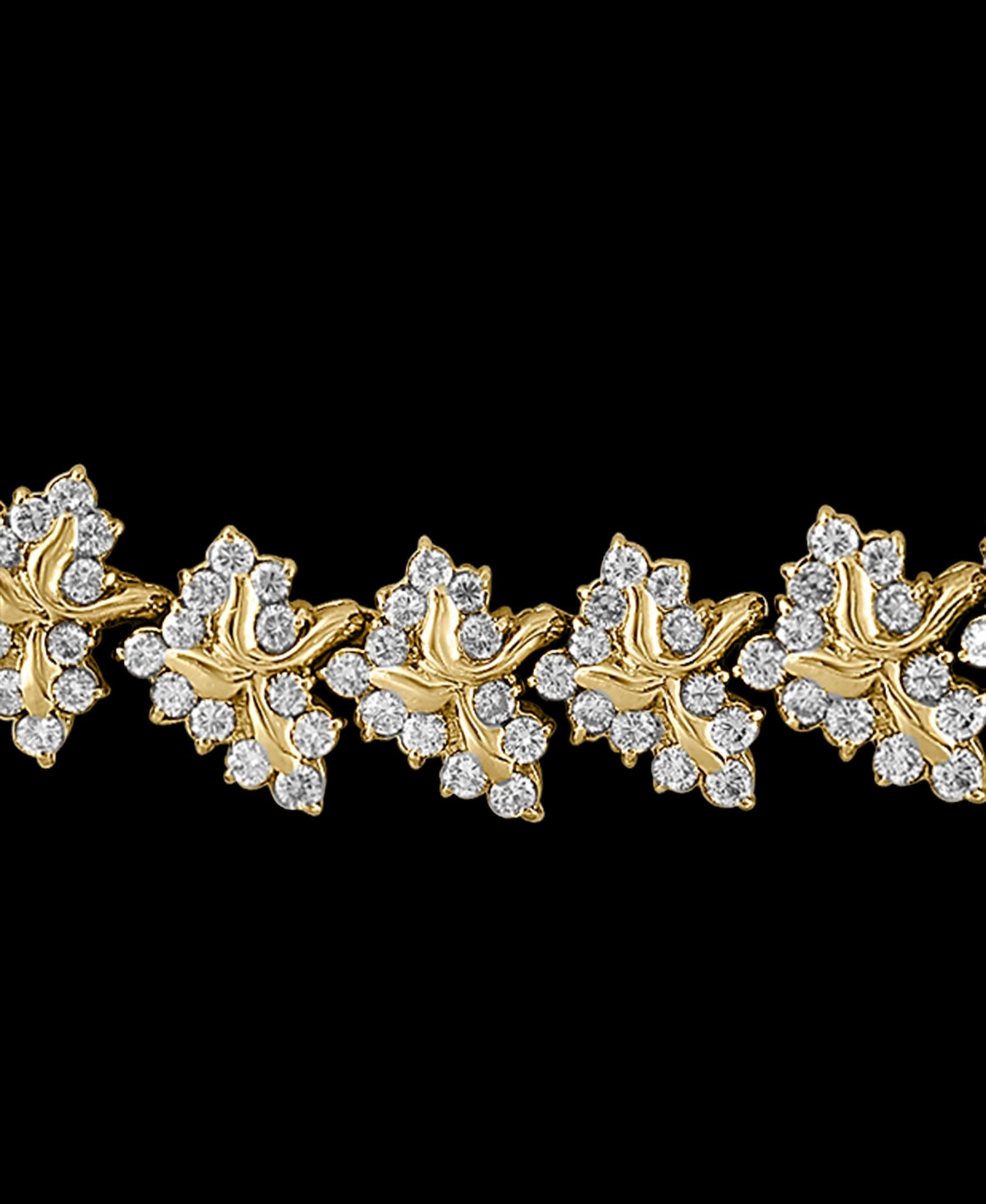 38 Carat Diamond Necklace and Bracelet 180 Grams 14 Karat Gold Bridal Suite In Excellent Condition For Sale In New York, NY
