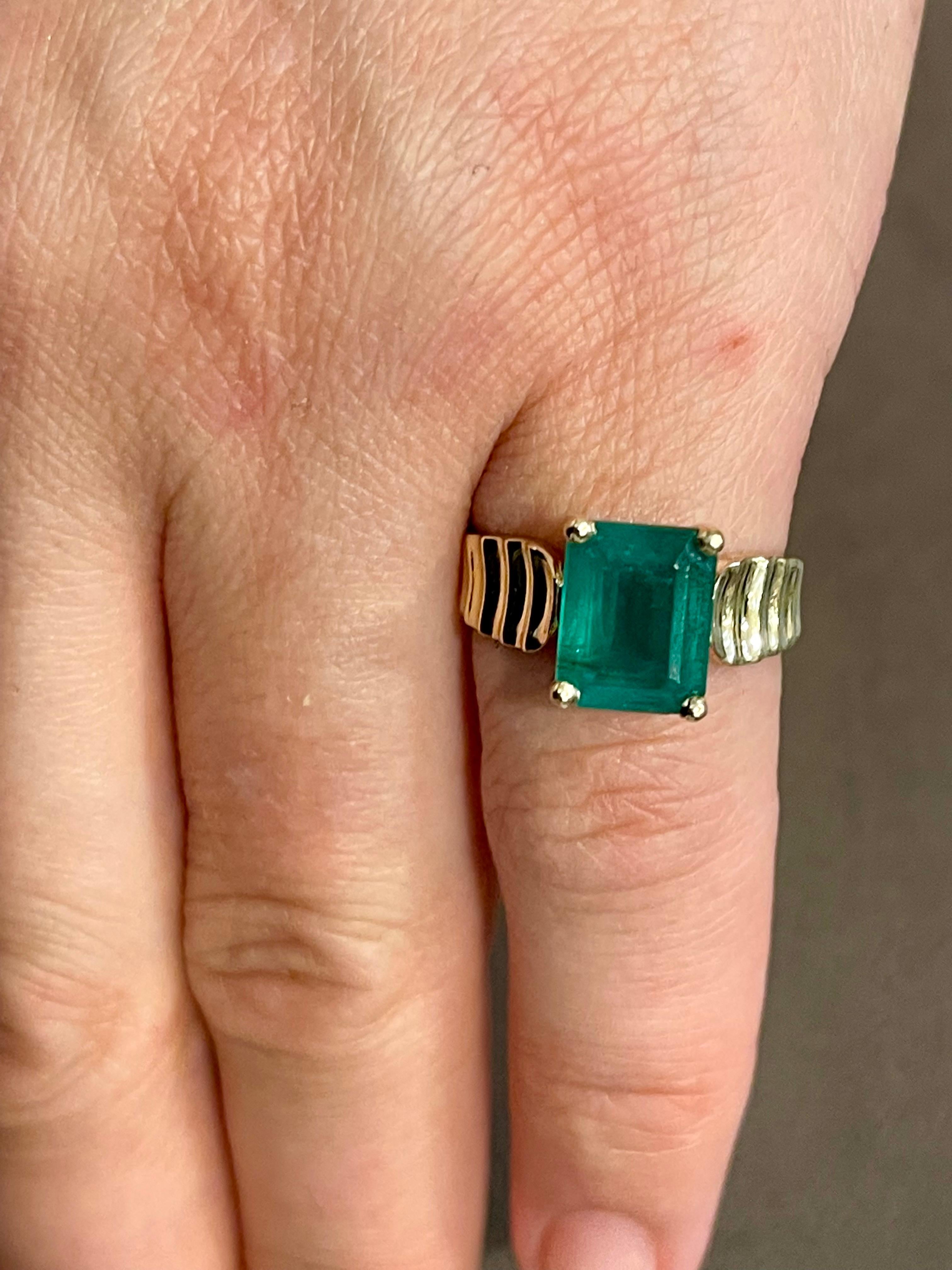 3.8 Carat Natural Zambian Emerald Cut Emerald Ring 14 Karat Yellow Gold en vente 7