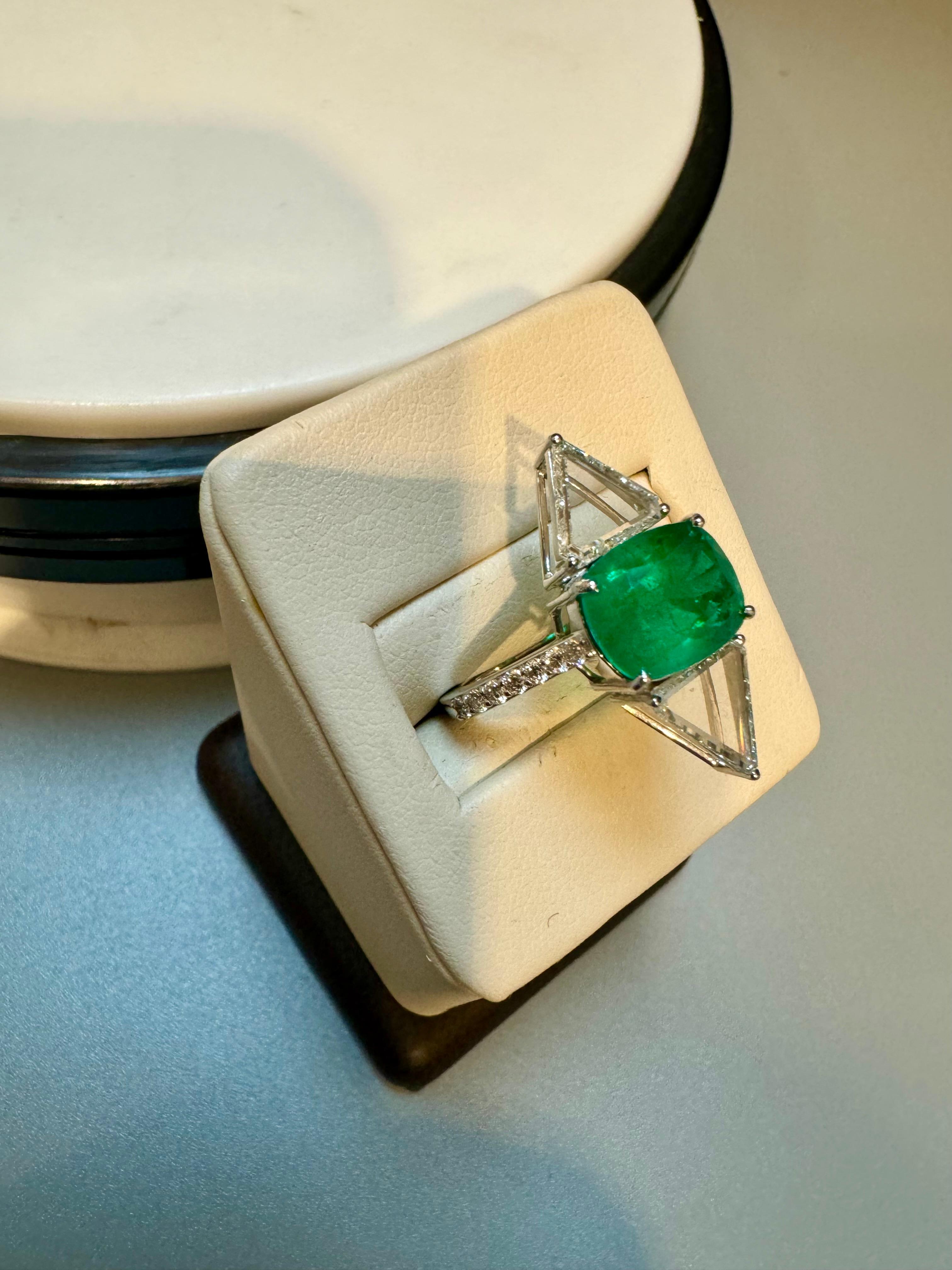 3.8 Ct Finest Zambian Cushion Cut Emerald & 1.5Ct Diamond Ring, 18 Kt Gold , 7.5 For Sale 2