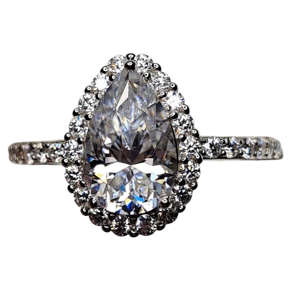 3,8 cts Anillo de mujer con halo de moissanita corte pera Anillo de plata de ley 925.