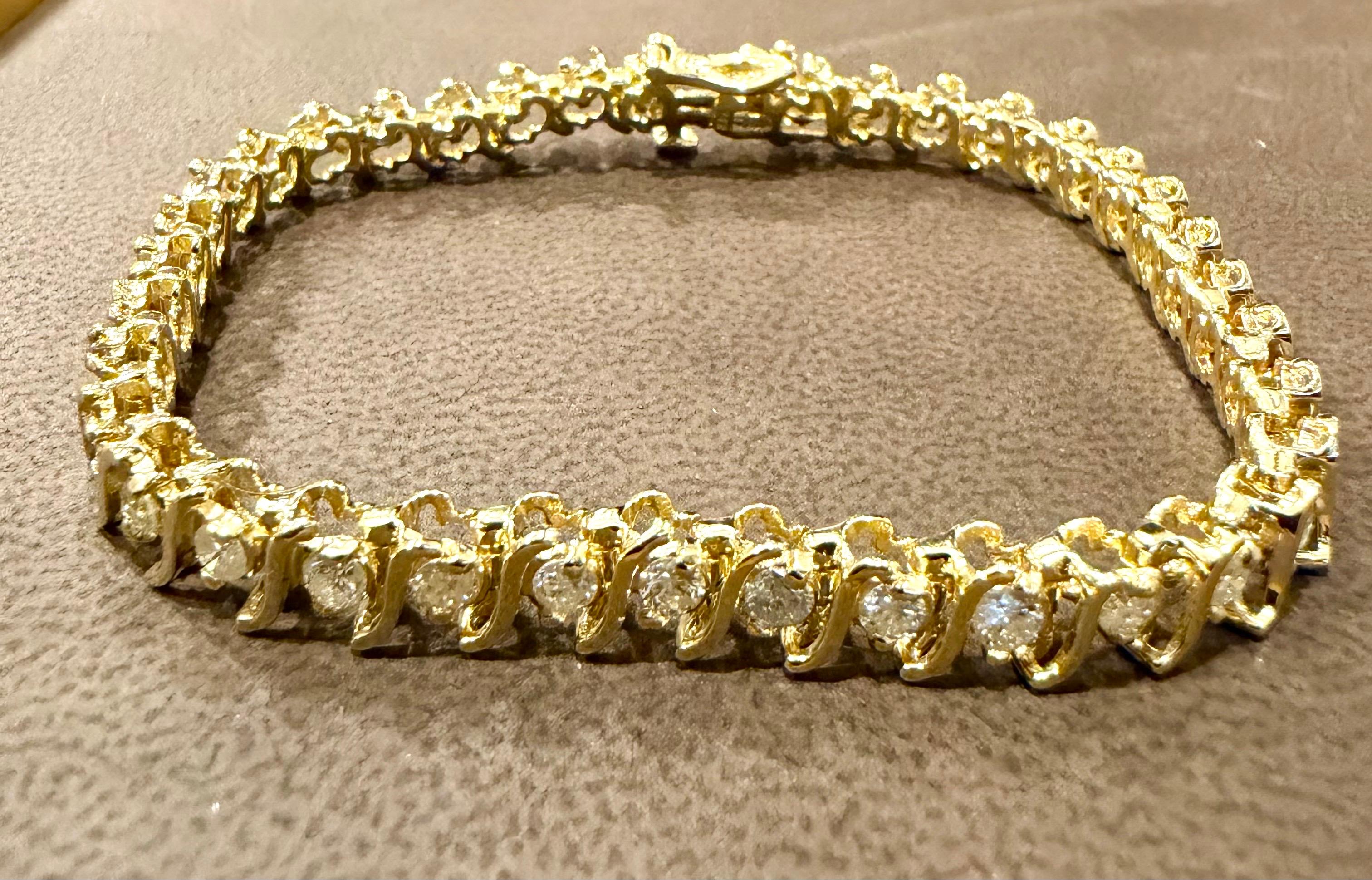 38 Bracelet de tennis en or jaune 14 carats avec diamants ronds et designs en S  5.7 Carat, 7