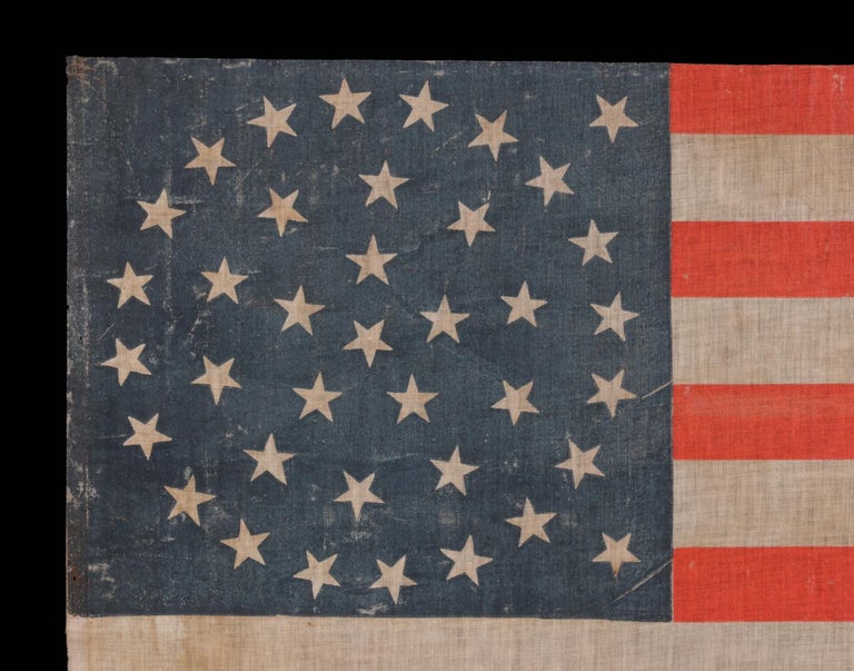 38 Star American Parade Flag, Medallion Pattern, Colorado Statehood, 1876-1889 In Good Condition For Sale In York County, PA