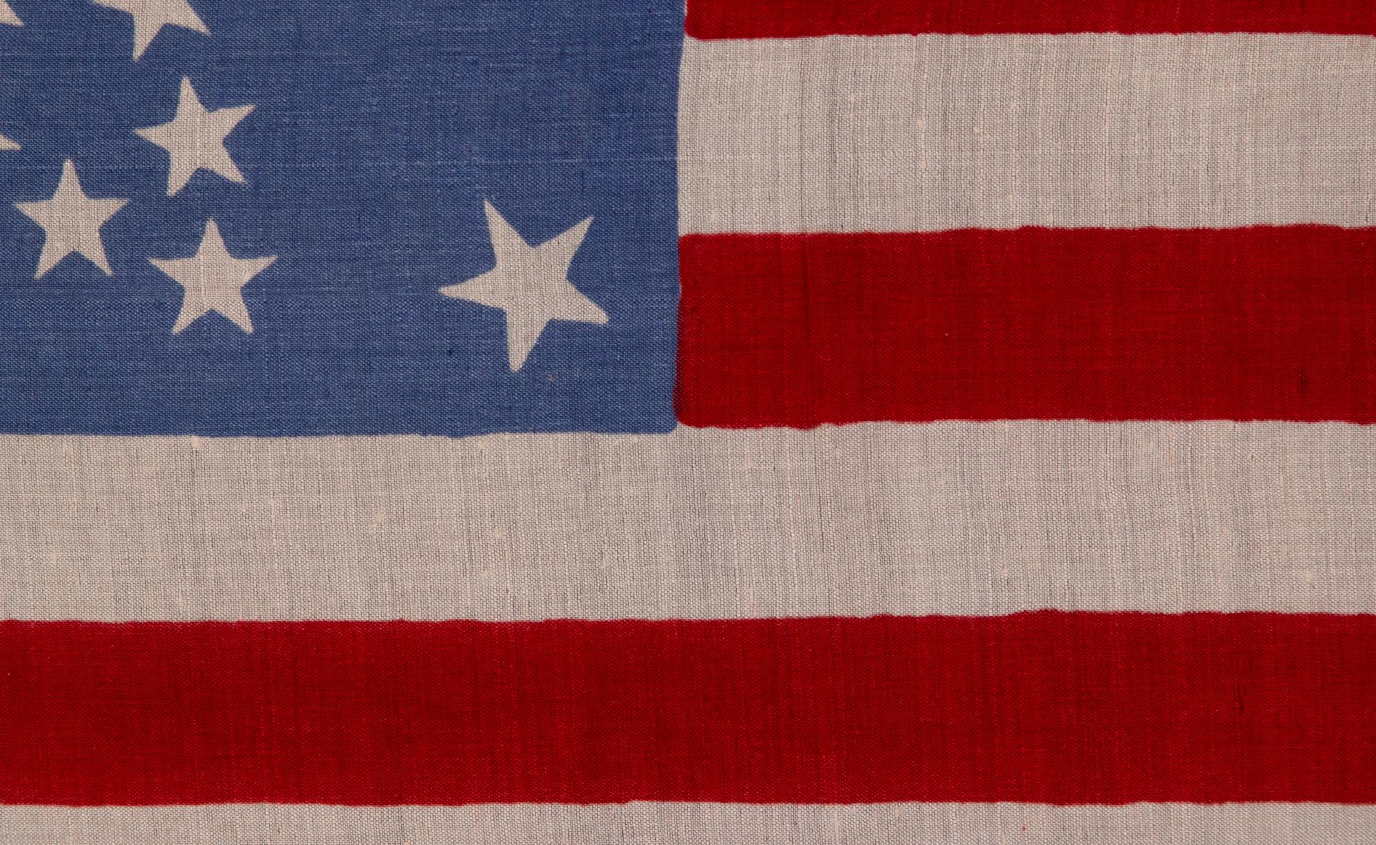 Drapeau de parade américain à 38 étoiles dans un motif d'étoiles Bon état - En vente à York County, PA