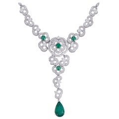 3.80 Carat Diamond Emerald 14 Karat White Gold Necklace