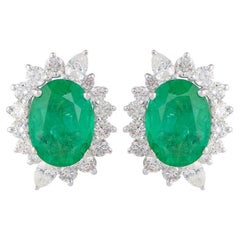 Clous d'oreilles ovales en or 14 carats avec diamants et émeraudes de 3,80 carats