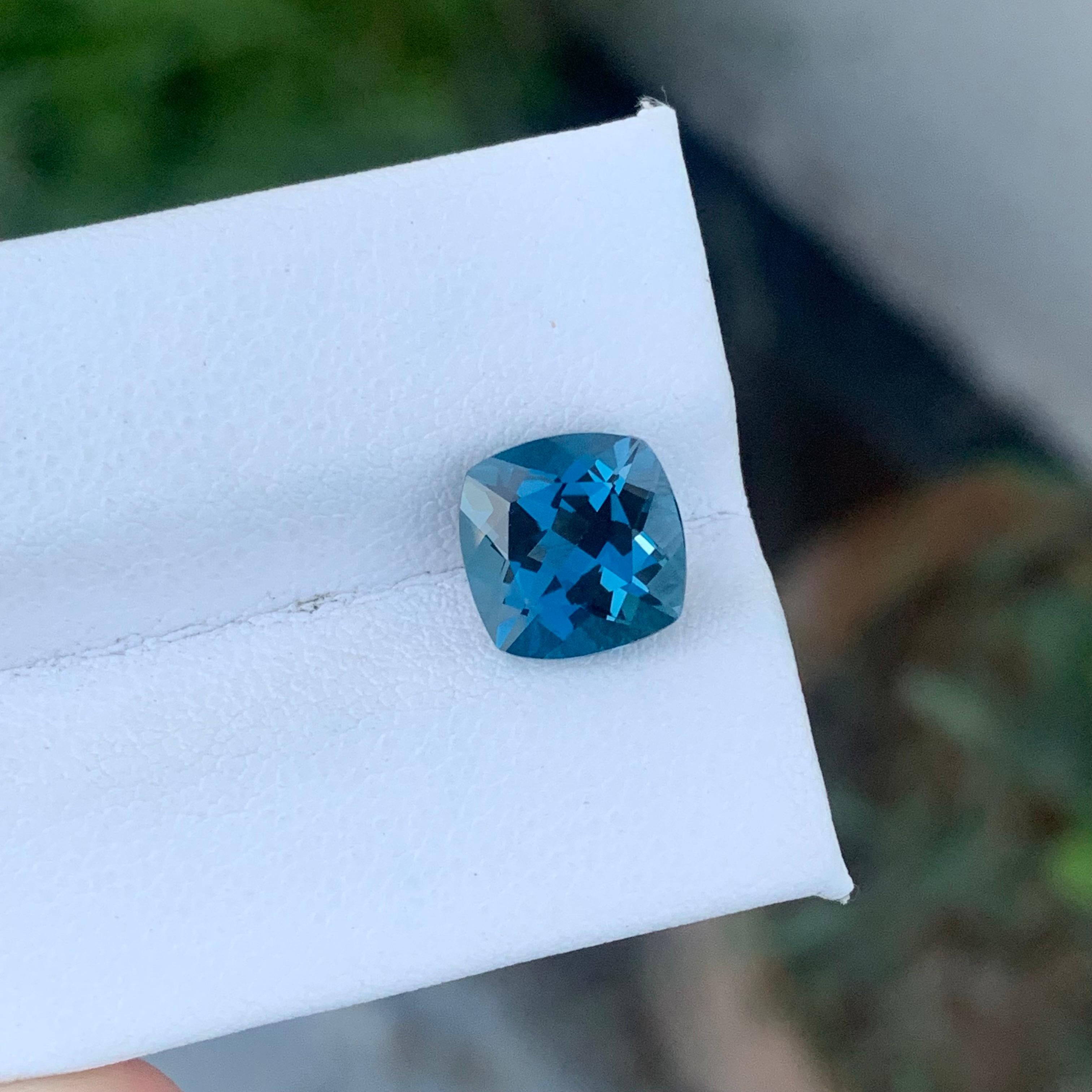 3.80 Carat Gorgeous Loose London Blue Topaz Perfect Square Cut Gem For Ring  For Sale 2