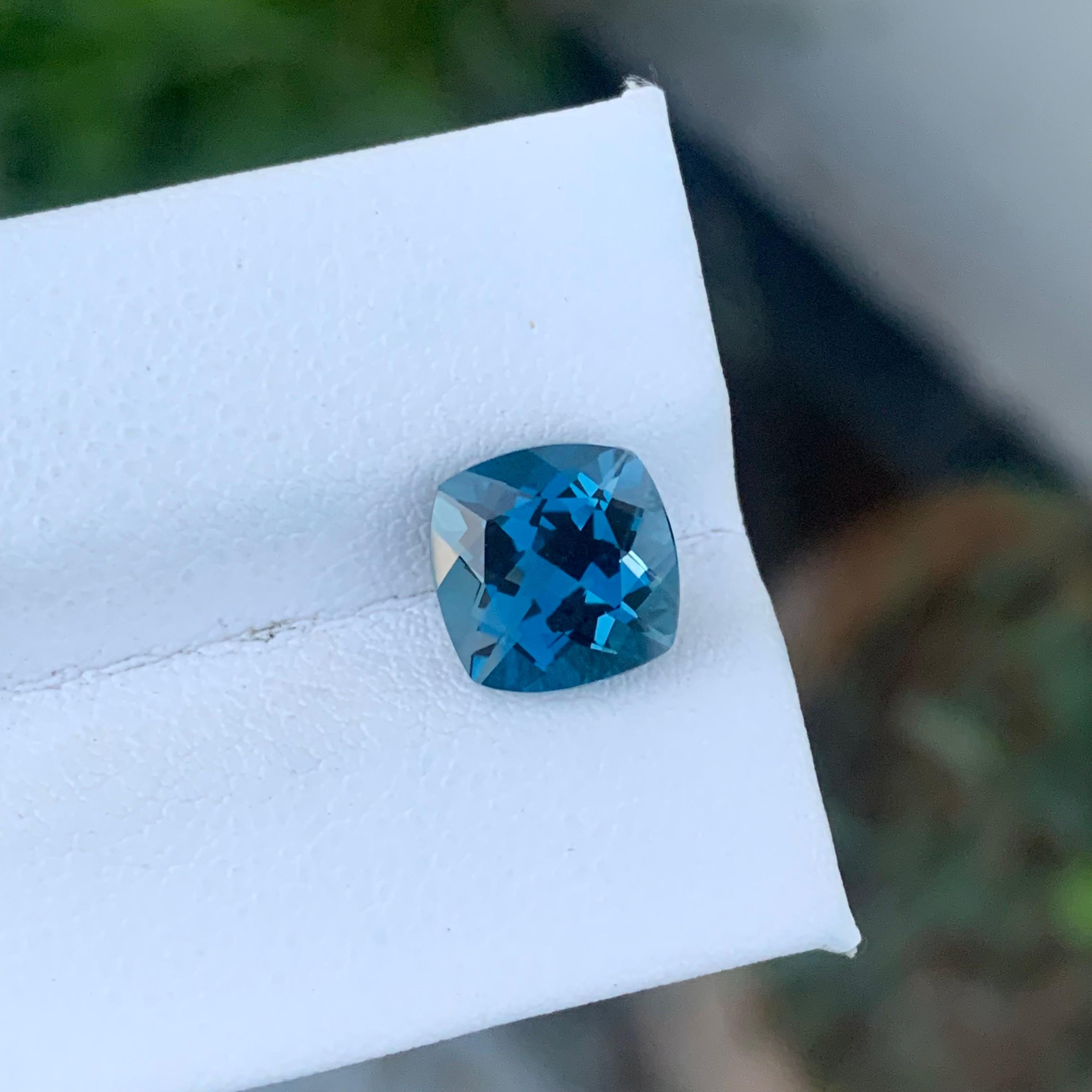 3.80 Carat Gorgeous Loose London Blue Topaz Perfect Square Cut Gem For Ring  For Sale 4