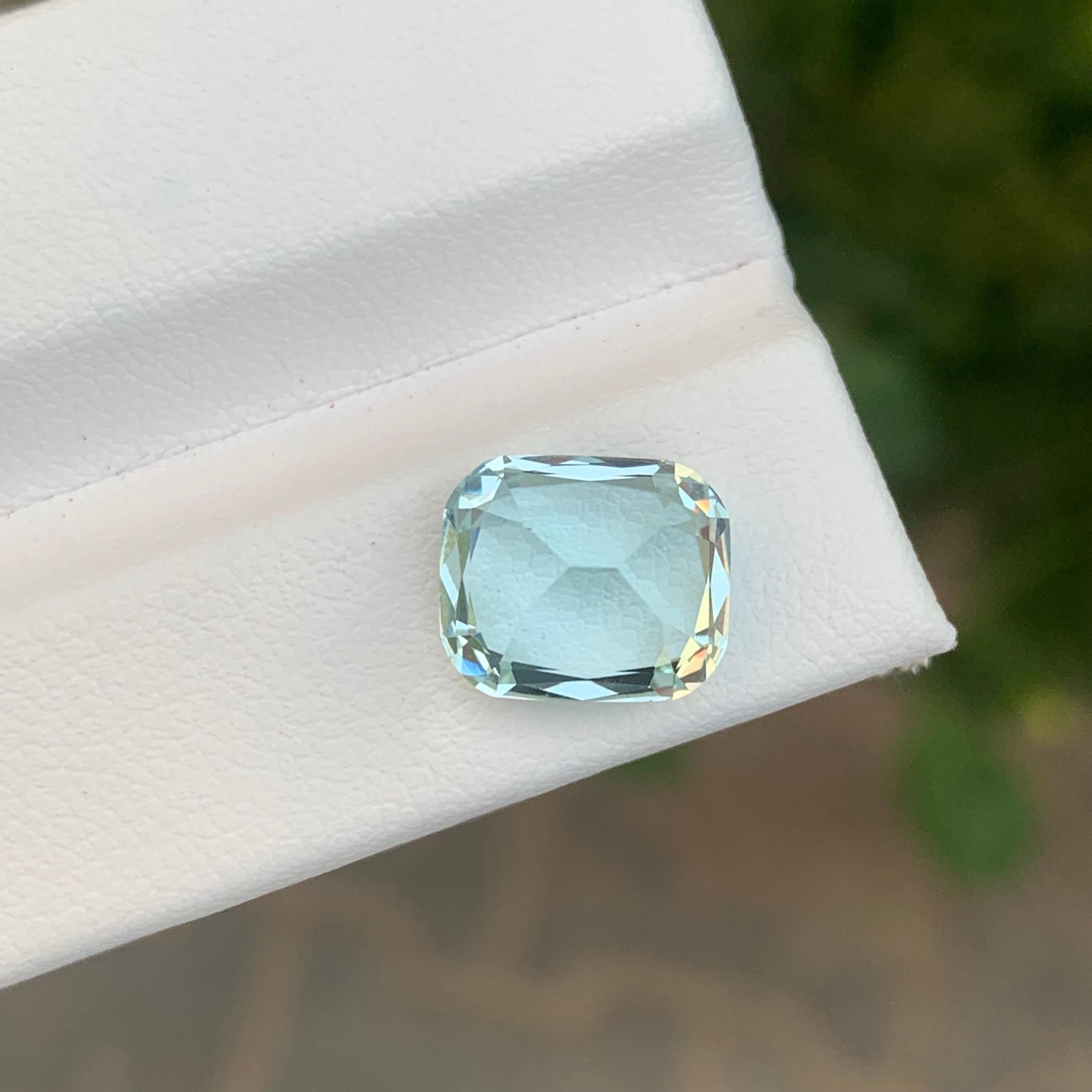 3.80 Carat Natural Loose Aquamarine Cushion Shape Gemstone en vente 1