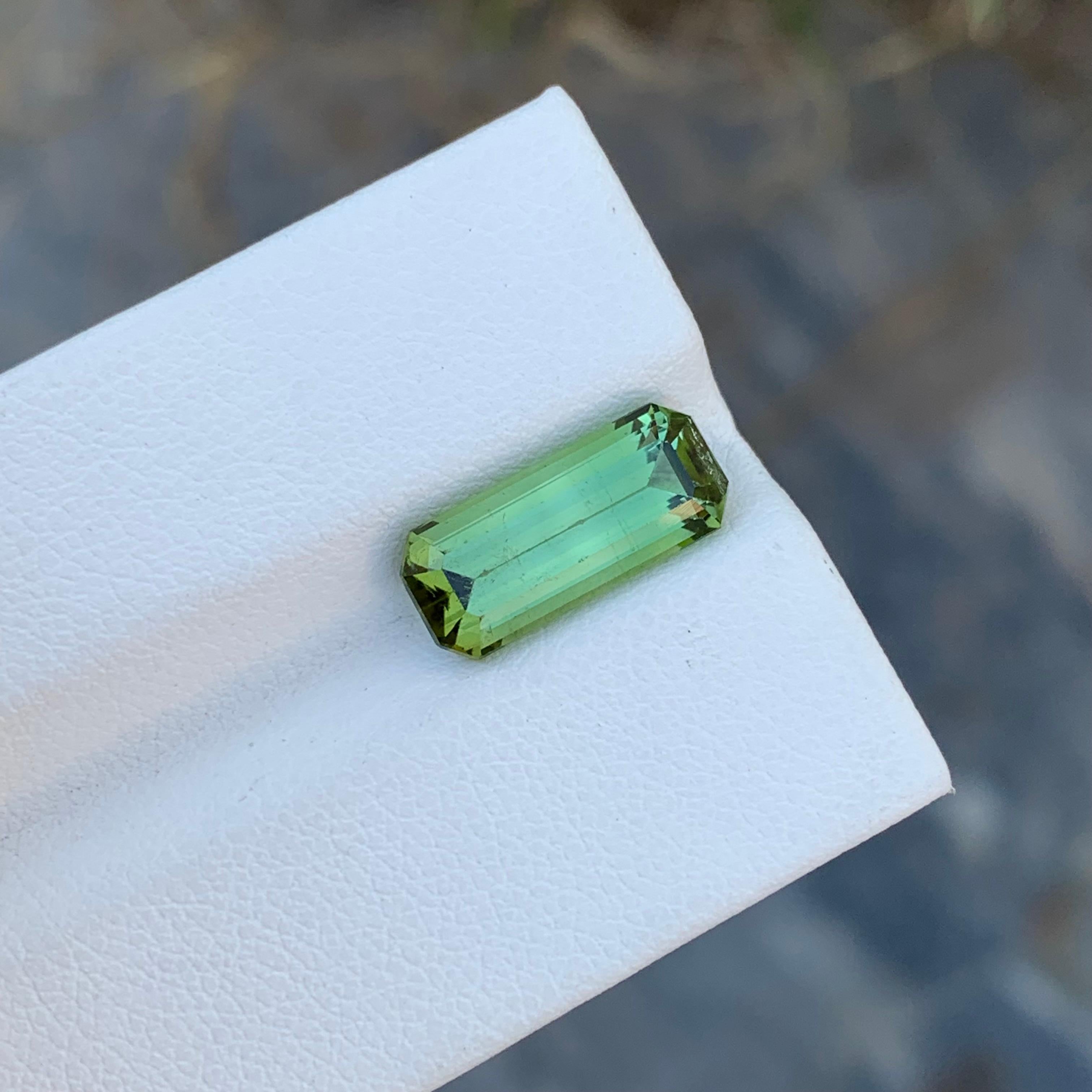 3.80 Carat Natural Loose Emerald Cut Mint Tourmaline Gem For Ring  For Sale 3