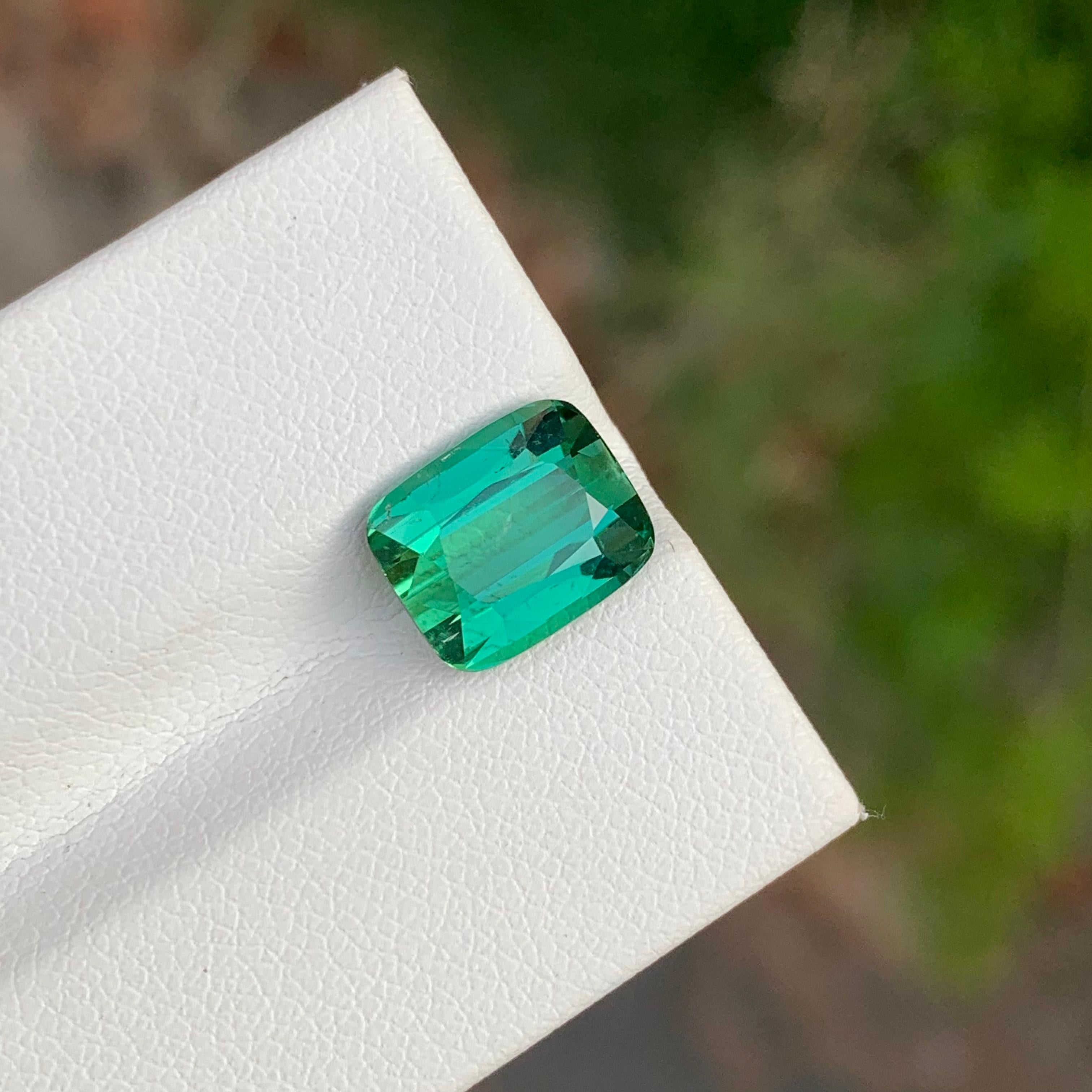 3.80 Carat Natural Loose Green Lagoon Tourmaline Cushion Shape Gemstone In New Condition For Sale In Peshawar, PK