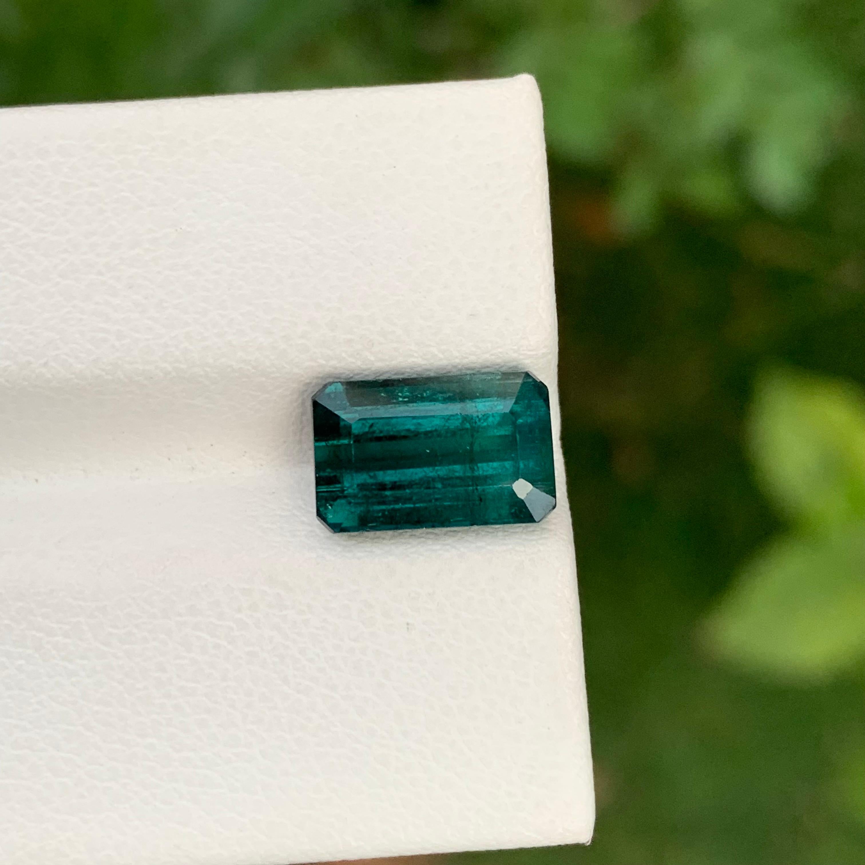 Gema Natural de 3,80 Quilates de Turmalina Indicolita Suelta Incluida de Mina de Tierra en venta 5