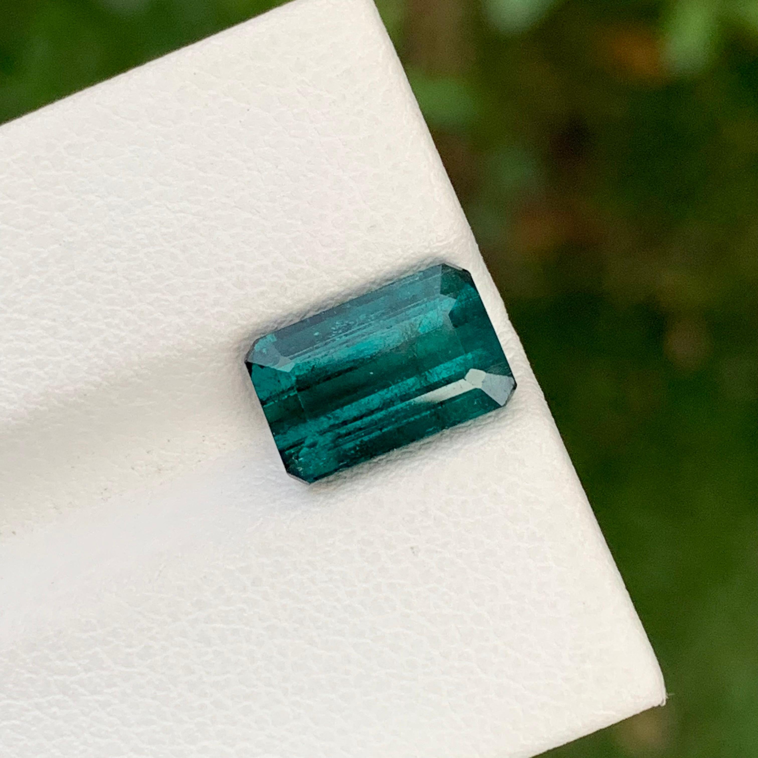 Gema Natural de 3,80 Quilates de Turmalina Indicolita Suelta Incluida de Mina de Tierra en venta 3