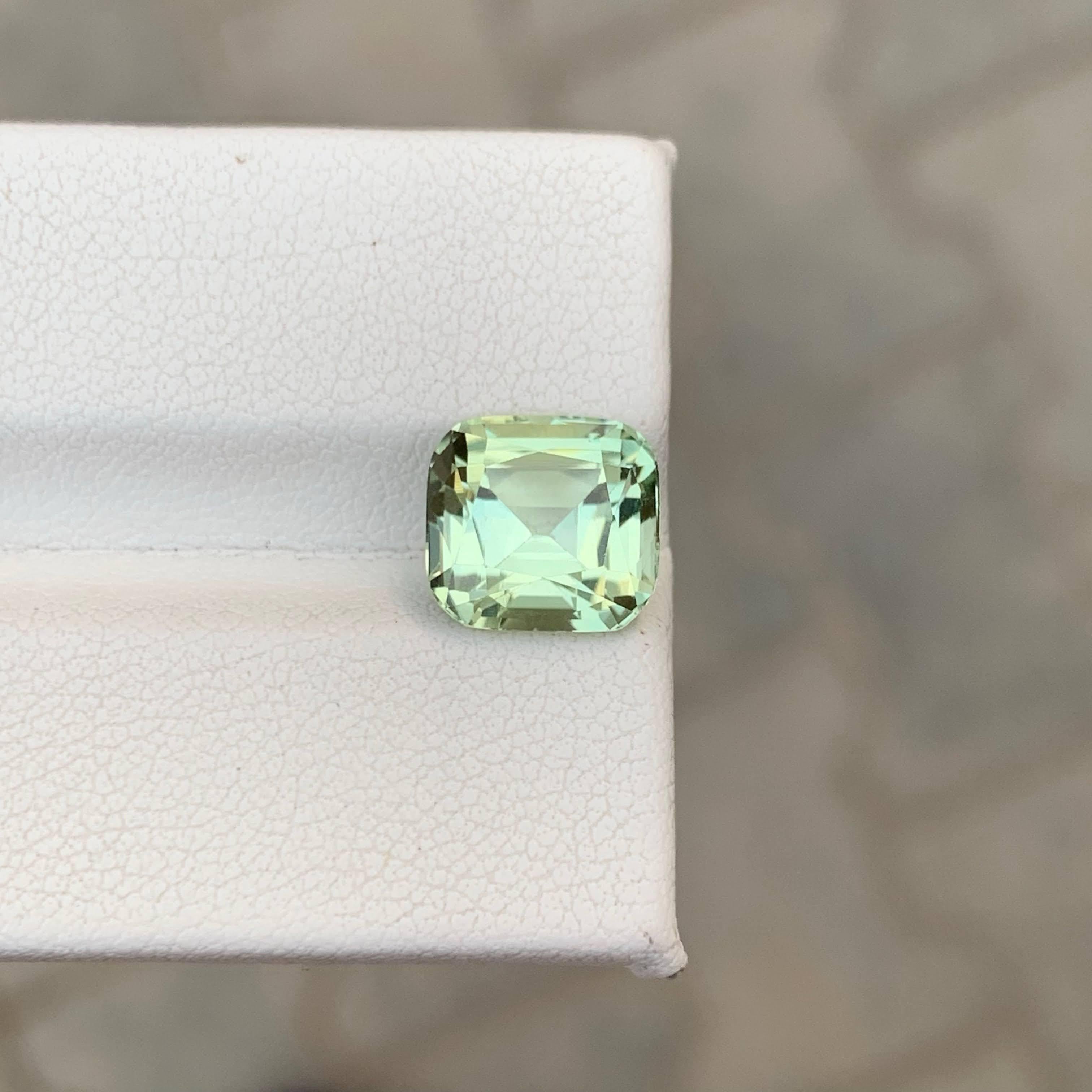 Taille coussin 3.80 Carat Natural Loose Light Green Tourmaline Cushion Cut Afghan Gemstone (pierre précieuse afghane) en vente