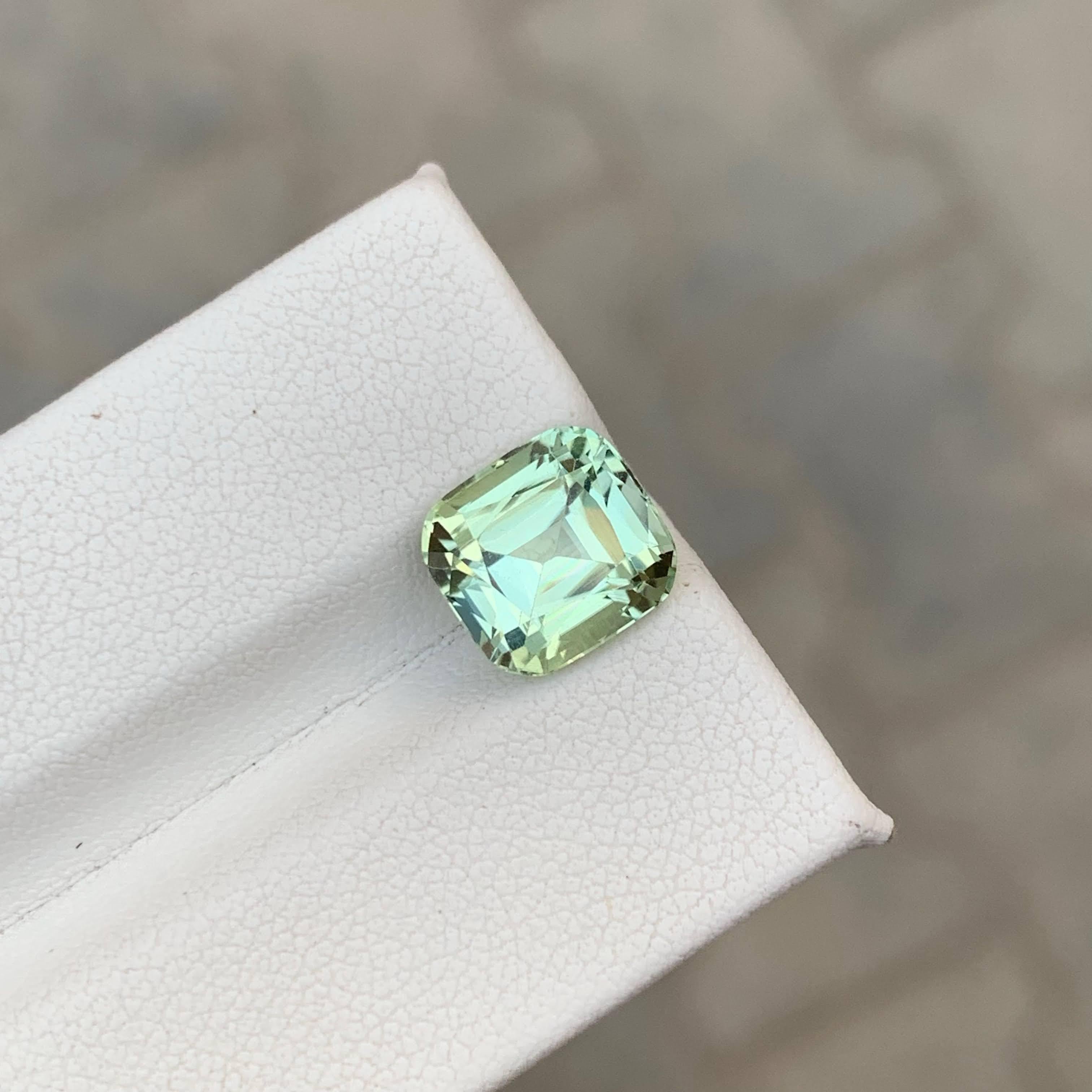 3.80 Carat Natural Loose Light Green Tourmaline Cushion Cut Afghan Gemstone (pierre précieuse afghane) en vente 1