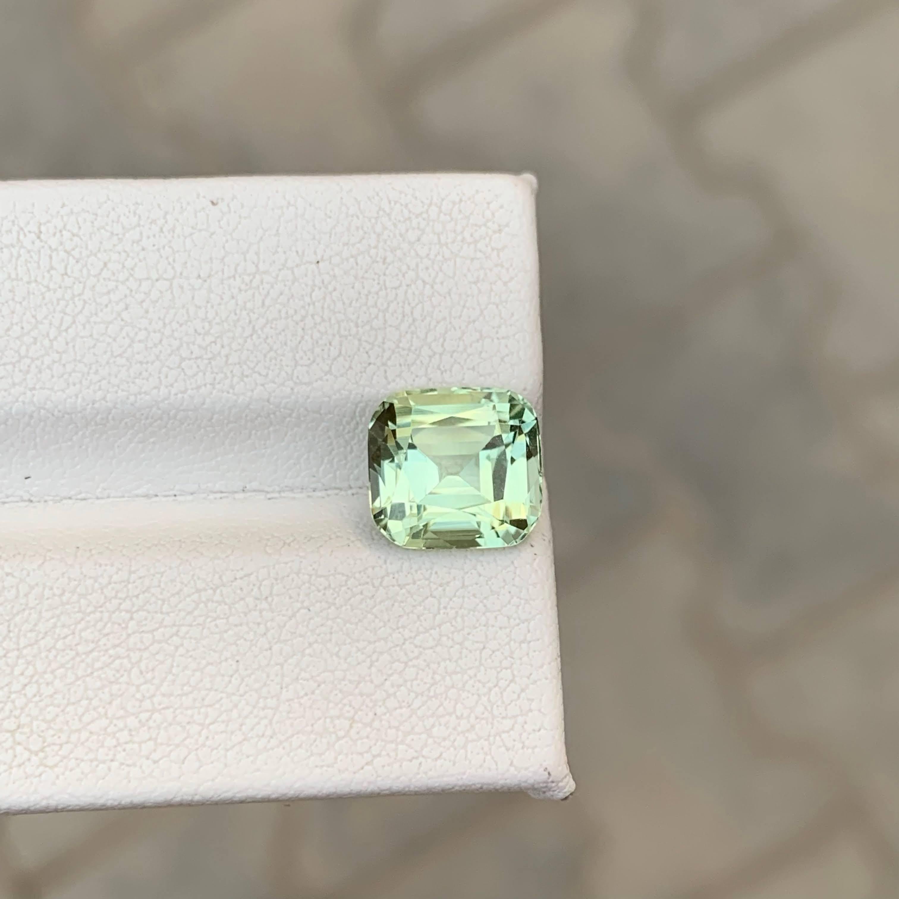 3.80 Carat Natural Loose Light Green Tourmaline Cushion Cut Afghan Gemstone (pierre précieuse afghane) en vente 2