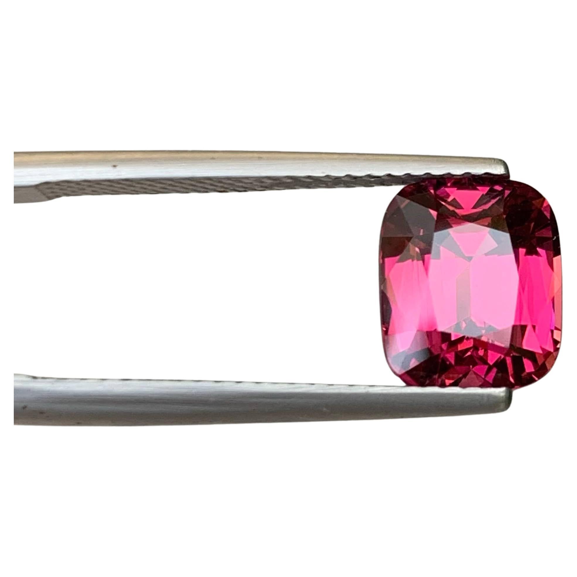 3.80 carati di granato rosso rosato naturale sfuso, pietra tagliata a cuscino, gemma della Tanzania