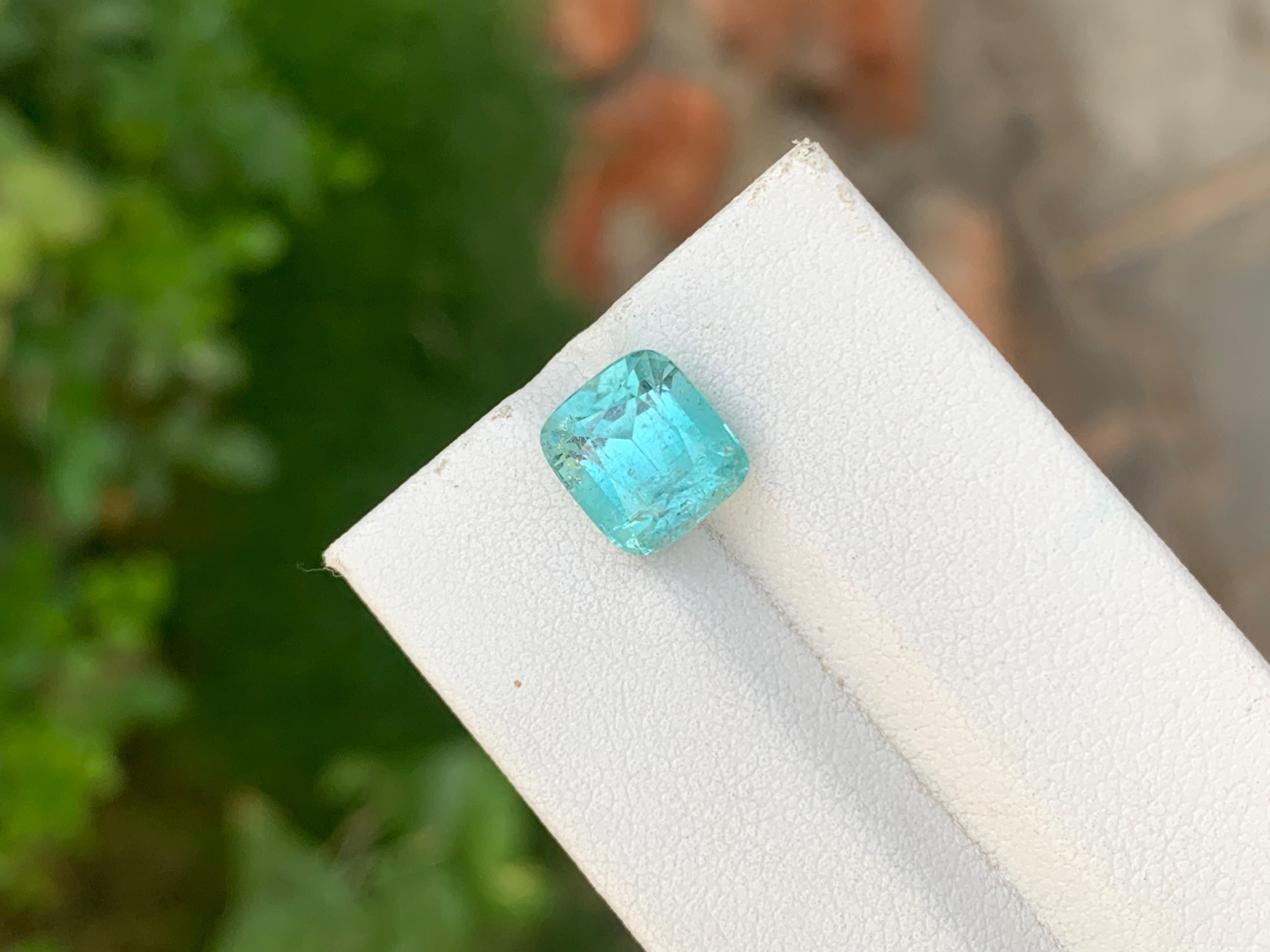 Taille carrée 3.80 Carat Natural Loose Seafoam Tourmaline Slightly Included Gemstone (pierre précieuse légèrement incluse) en vente