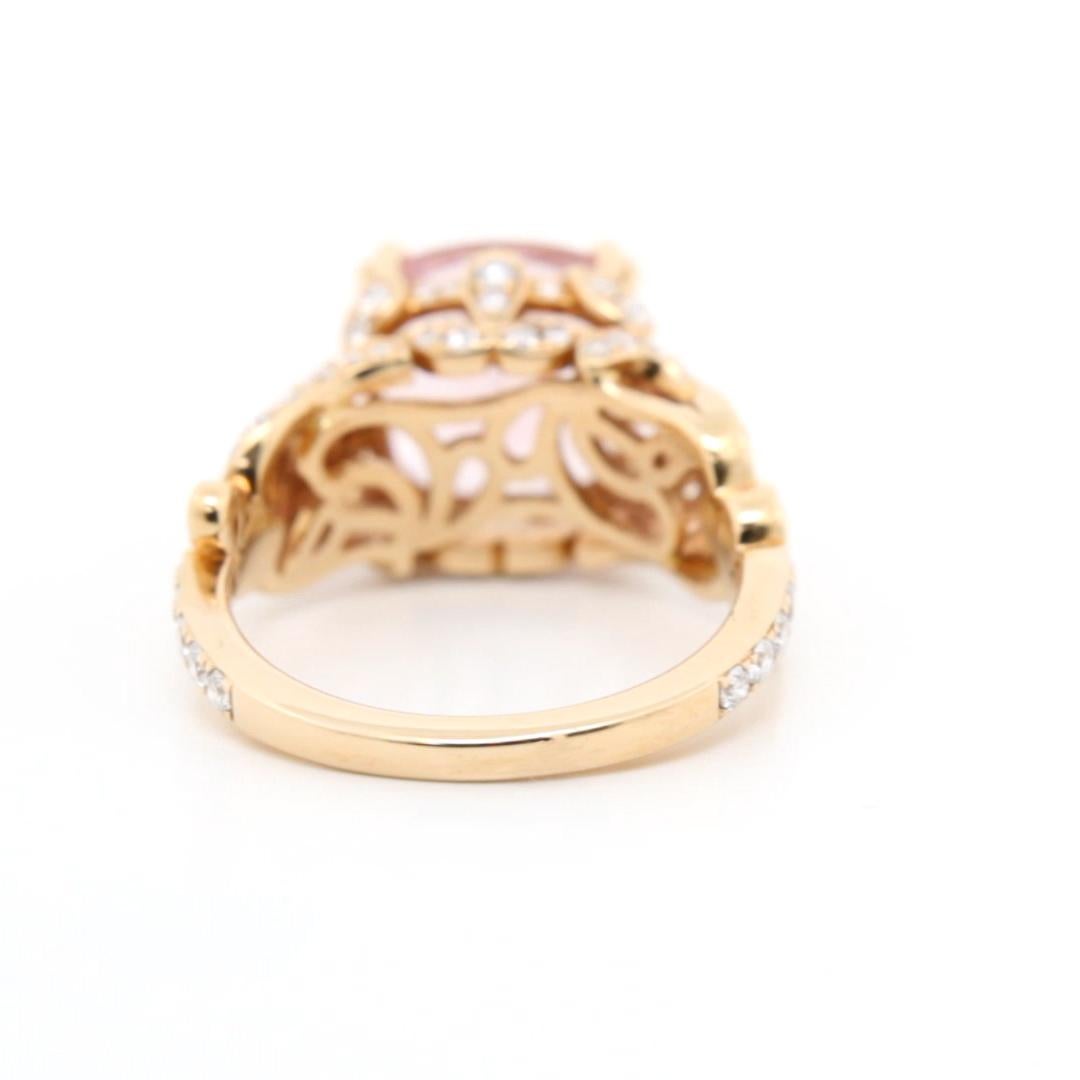 3.80 Carat Pink Morganite Floral Diamond Ring in 18K Rose Gold In New Condition For Sale In Hong Kong, HK