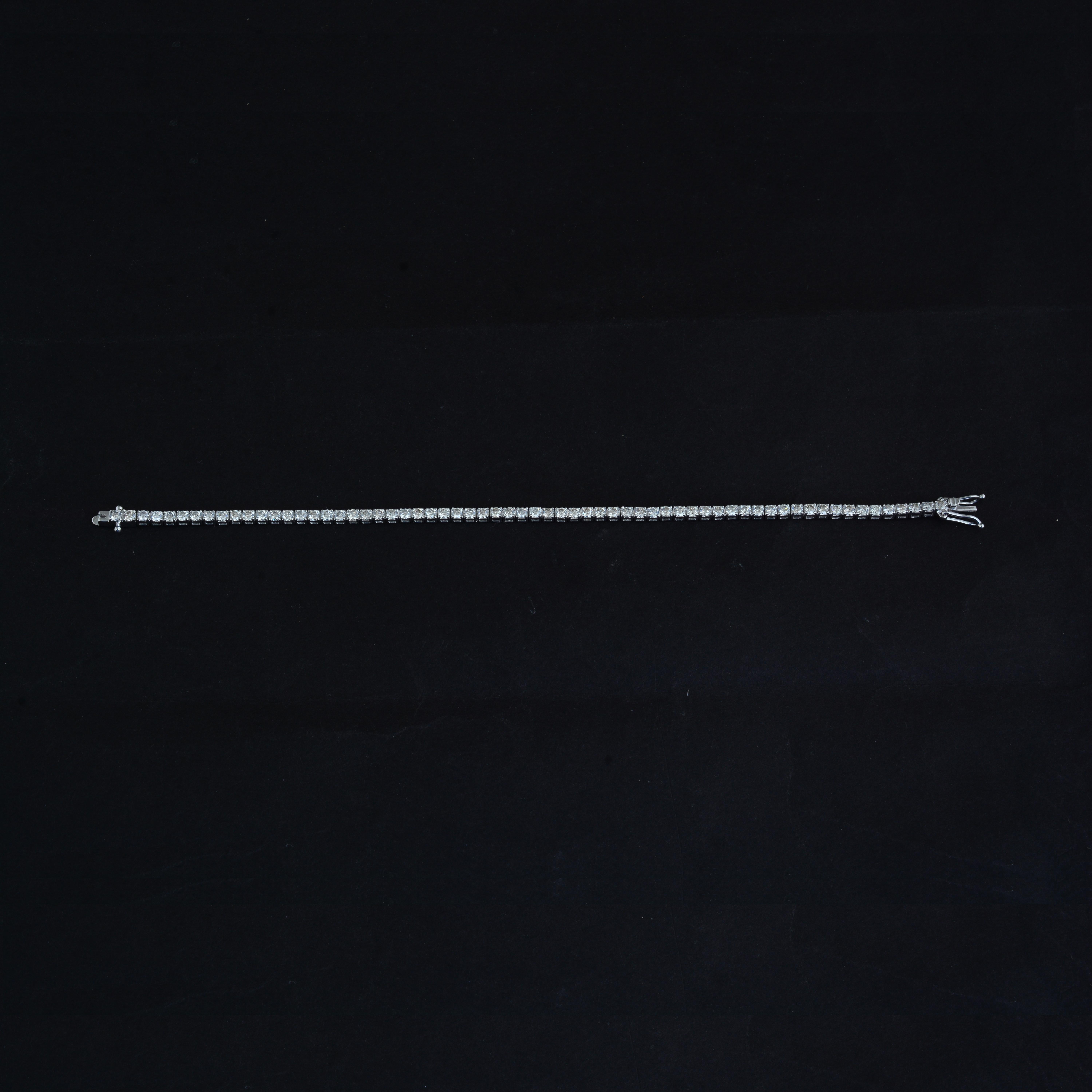 3.80 Carat SI Clarity HI Color Diamond Tennis Bracelet 18k White Gold Jewelry Neuf - En vente à Diera, Dubai