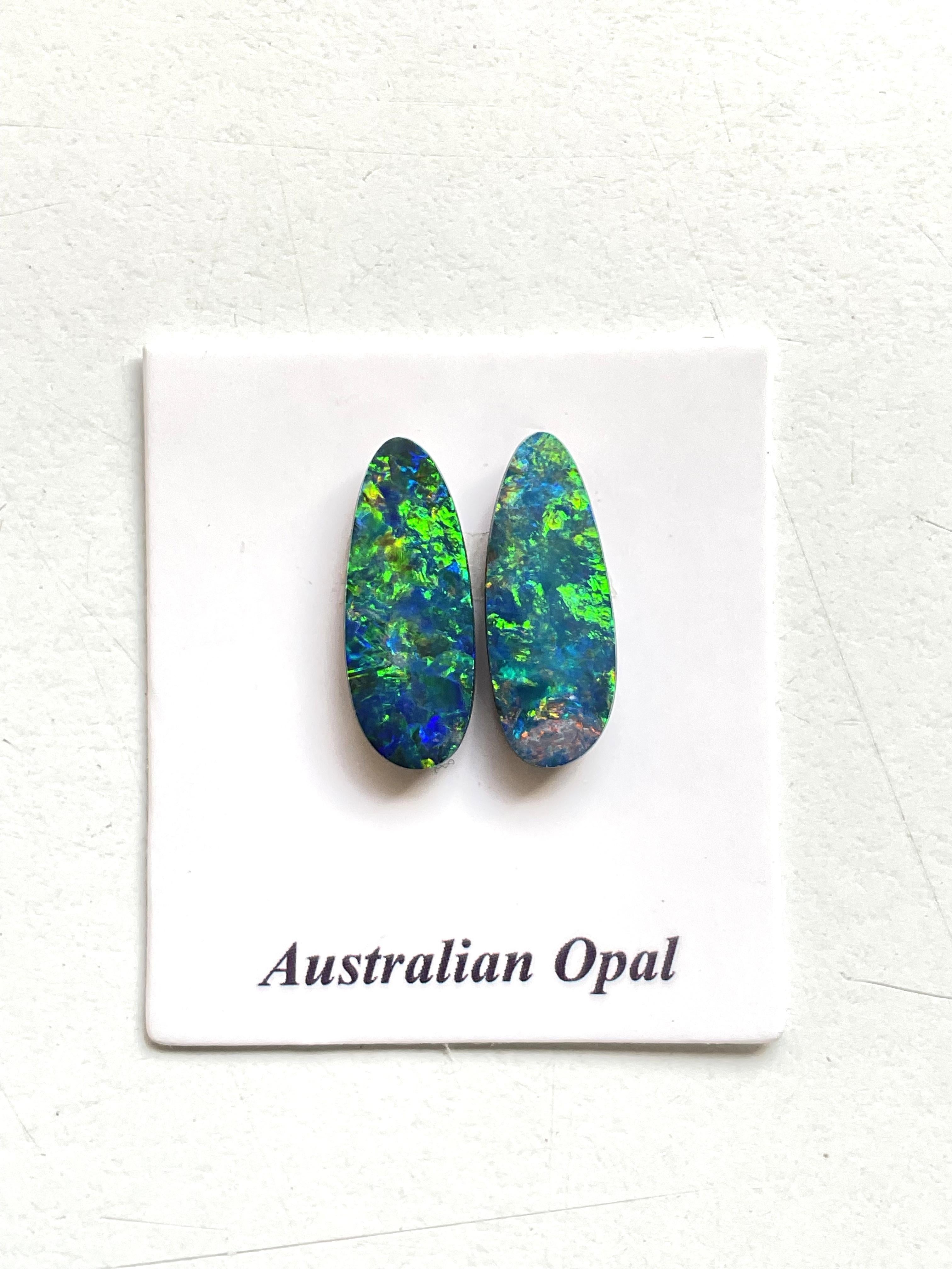 3.80 carati di opale australiano Coppia di opali verde reale con giochi di colore blu Gemma

Pietra preziosa : Opale doppio
Dimensioni: 14,5x5,5 MM
Peso : 3,80 Carati
Quantità - 2 pezzi
Forma - Fantasia 