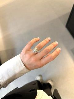 3.80 Carats Diamond jupe ring circa 1960