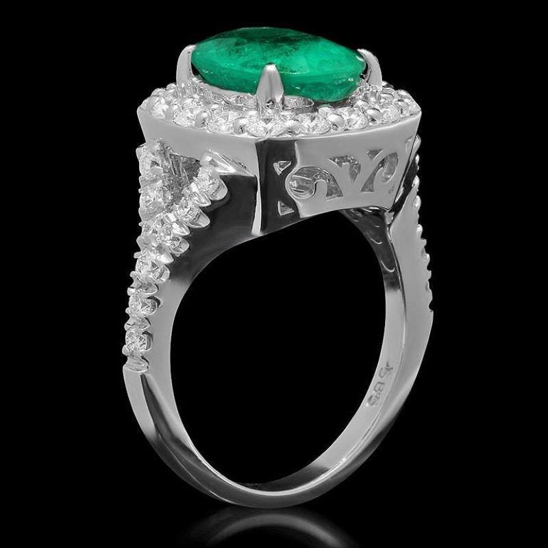 3.80 Carats Natural Emerald and Diamond 14K Solid White Gold Ring In New Condition For Sale In Los Angeles, CA