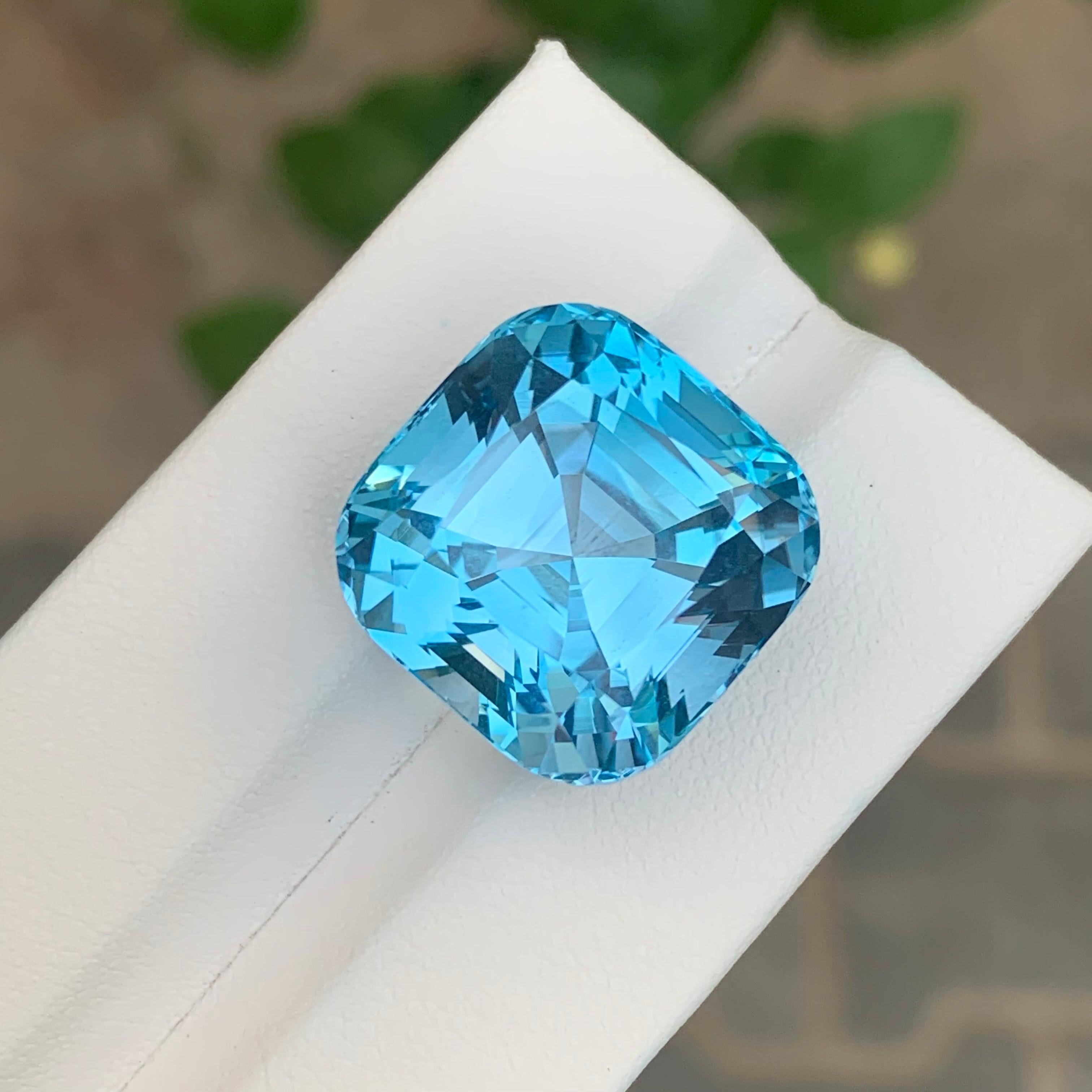 Arts and Crafts 38.00 Carats Gigantic Size Loose Topaz Natural Gemstone For Sale