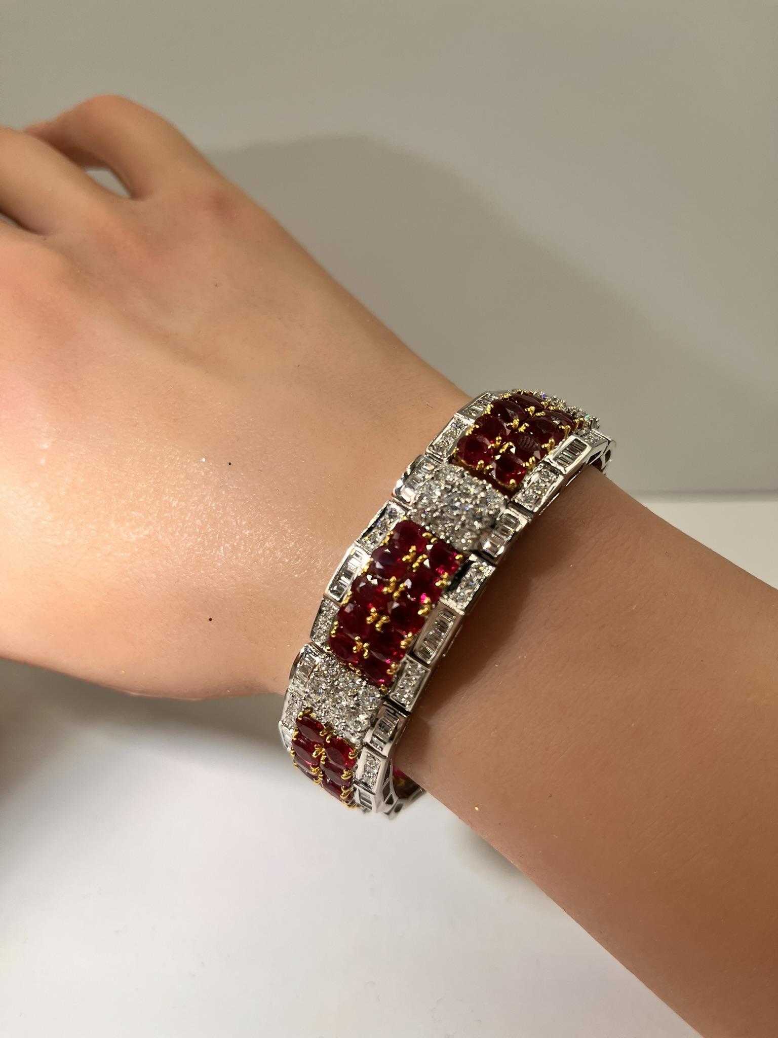 38.04 Carat Ruby and 8.23 Carat Diamond 18K Gold Bracelet im Angebot 6