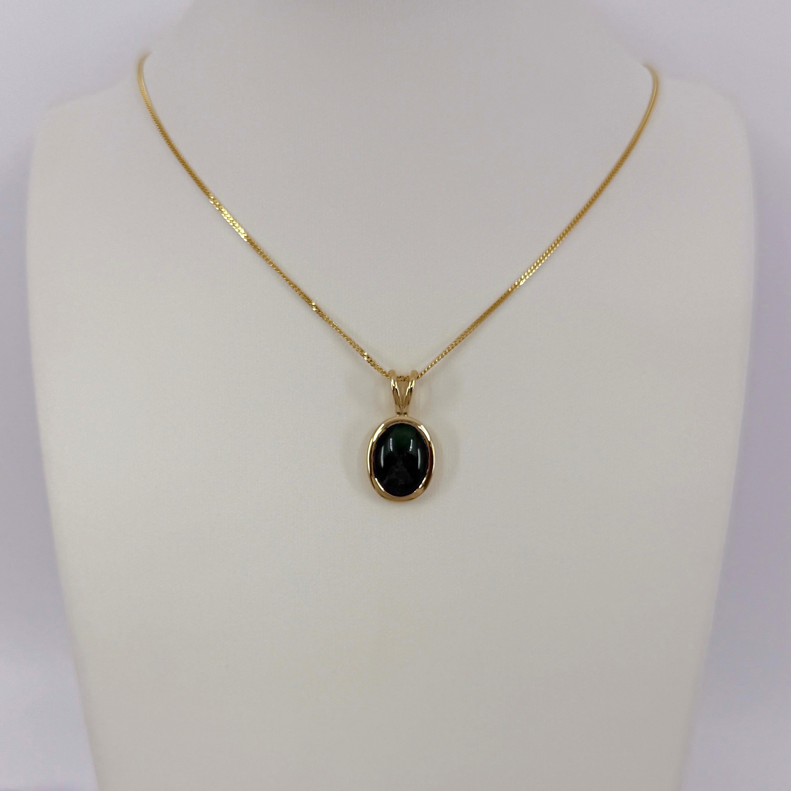 da uomo o donna Ciondolo ovale in oro giallo 18 carati di giada non trattata con certificazione GIA di 3,80 ct. in vendita