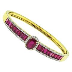 3.80ct Ruby 1.00ct Diamond 18k Yellow Gold Bangle