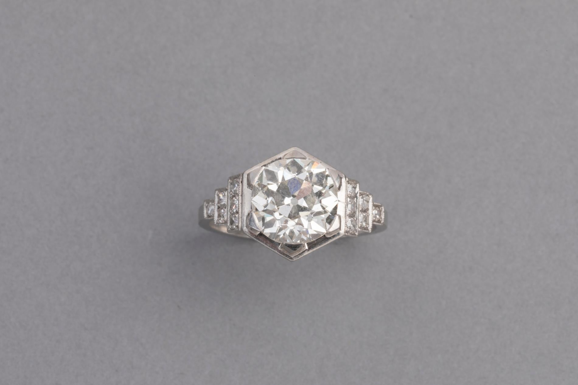 3.81 Carat French Art Deco Ring, Platinum and Diamonds 1