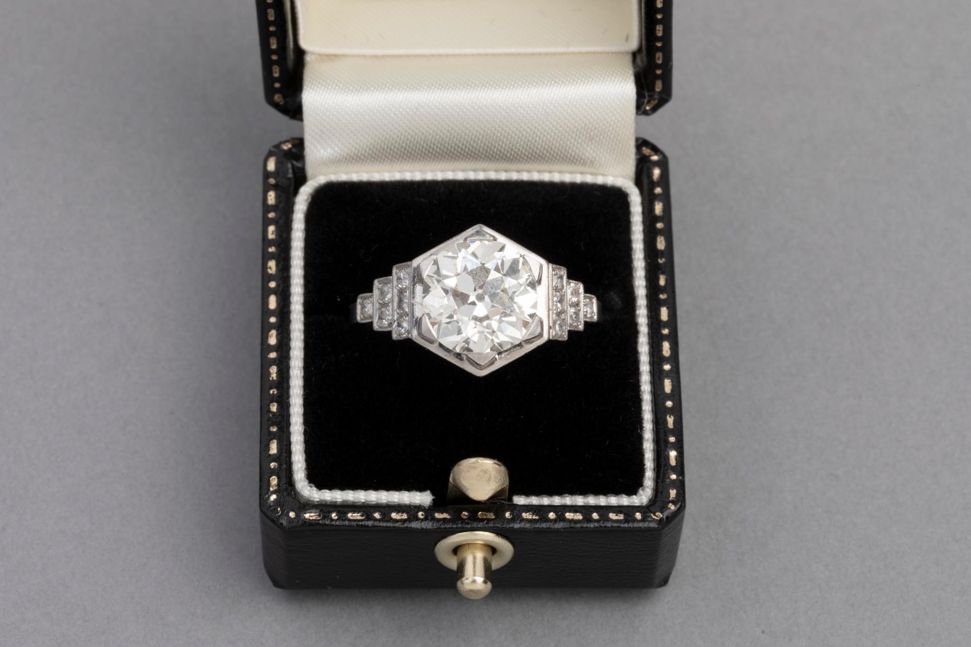 3.81 Carat French Art Deco Ring, Platinum and Diamonds 5