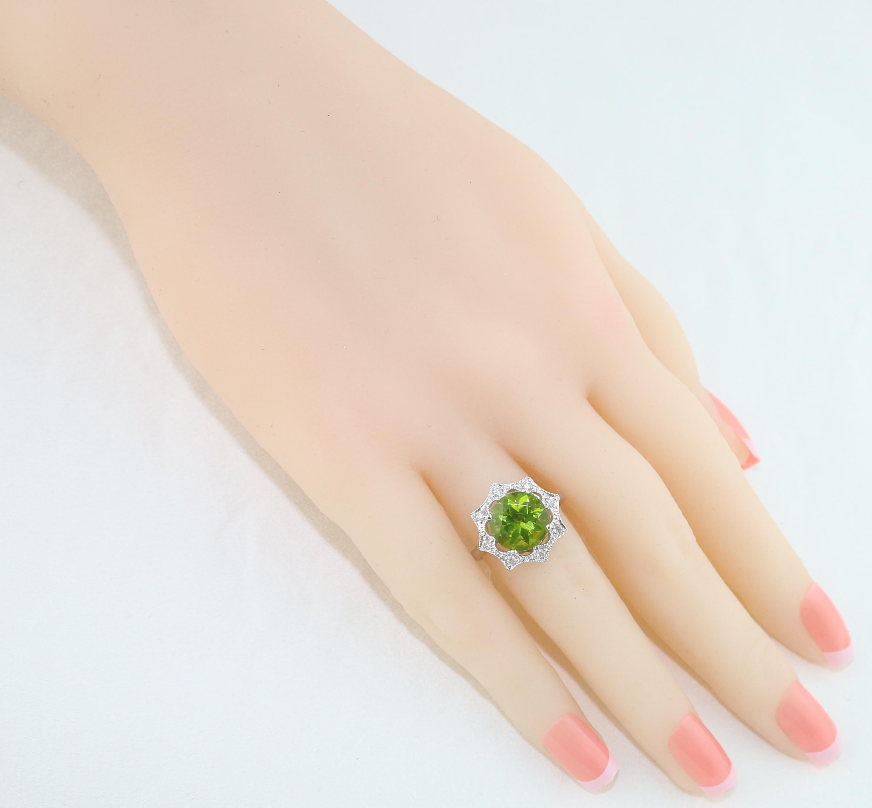 Women's 3.81 Carat Round Peridot and Diamond Gold Ring For Sale