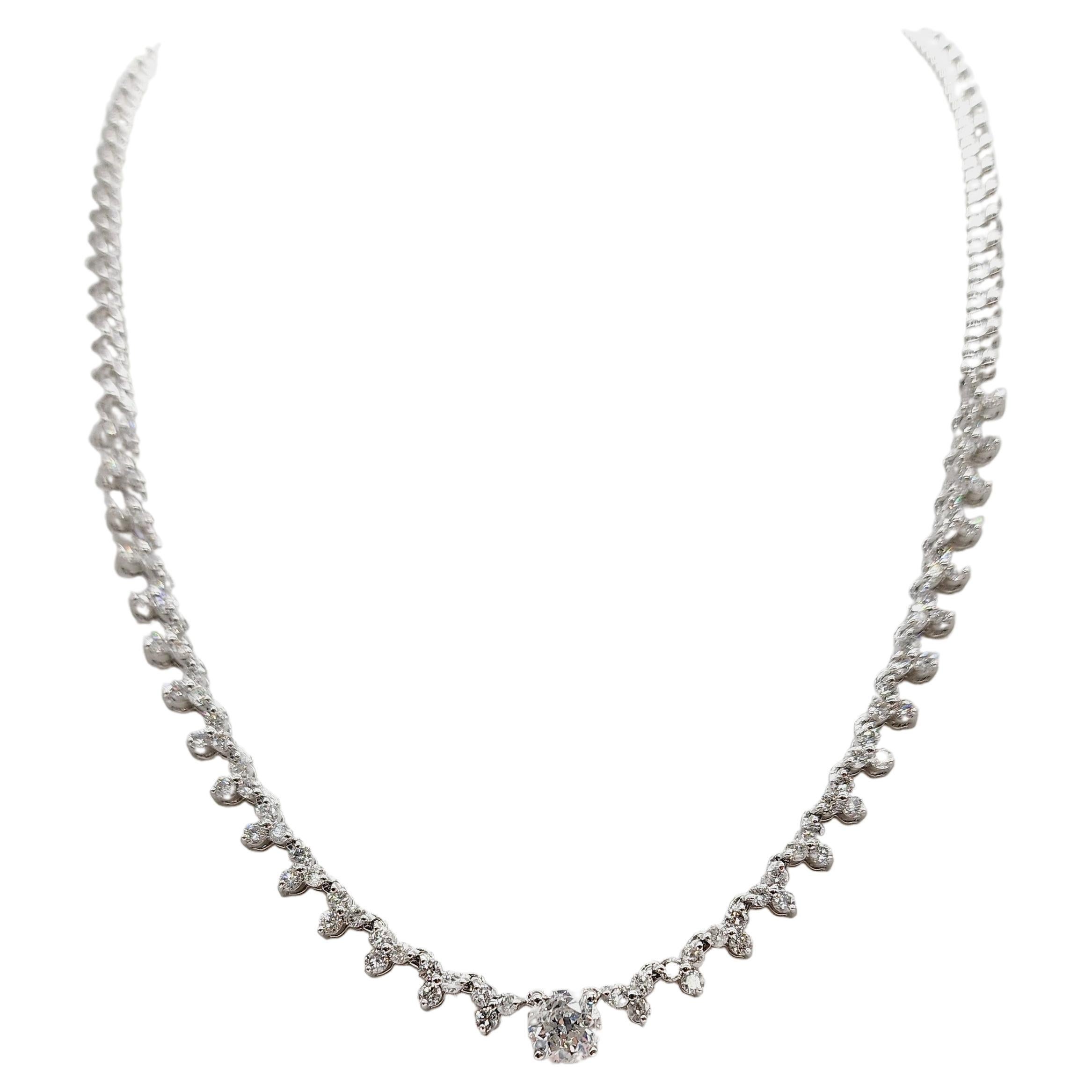 3.81 Carats Diamond Flower Shape White Gold Necklace 14 Karat 16'' For Sale