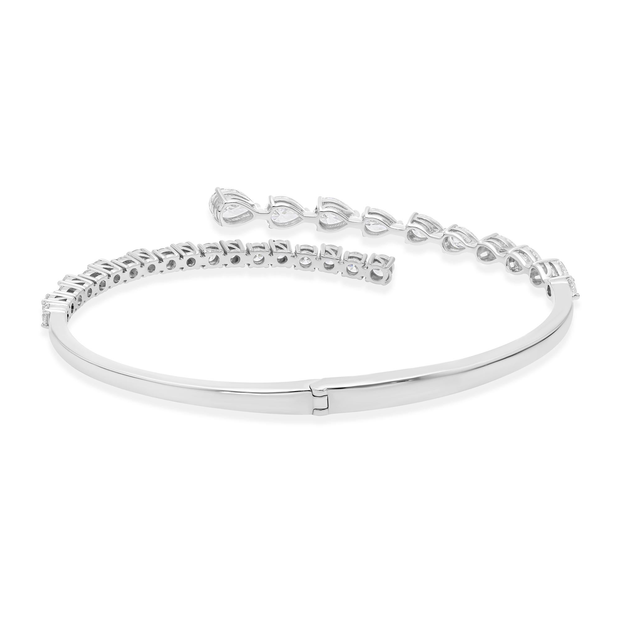 Bracciale con diamanti naturali da 3,81 carati con tagli misti in oro bianco 18 carati In condizioni Nuovo in vendita a Diera, Dubai